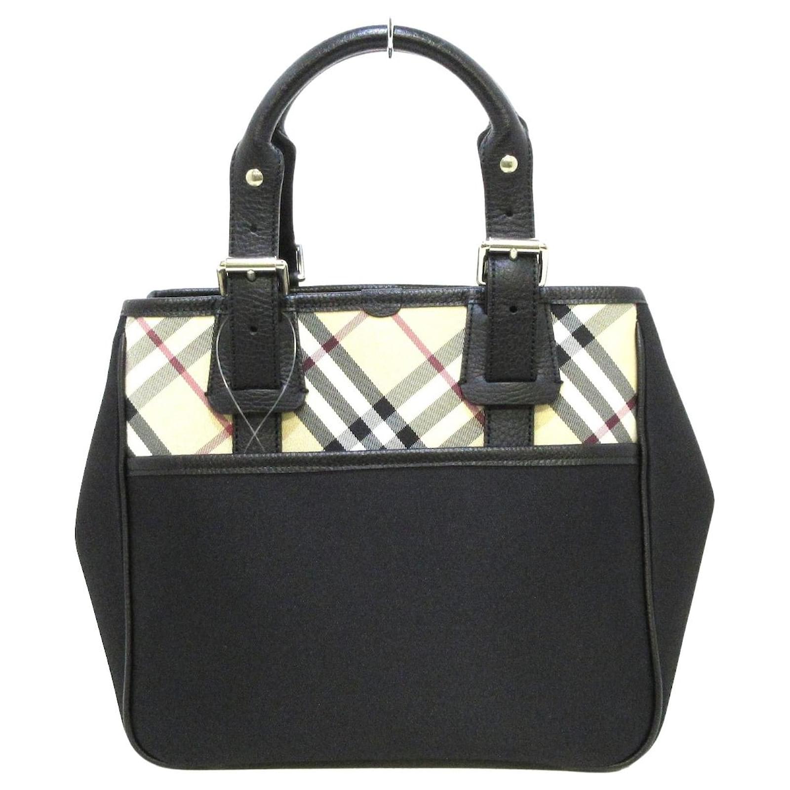 BURBERRY Black Synthetic ref.623932 - Joli Closet