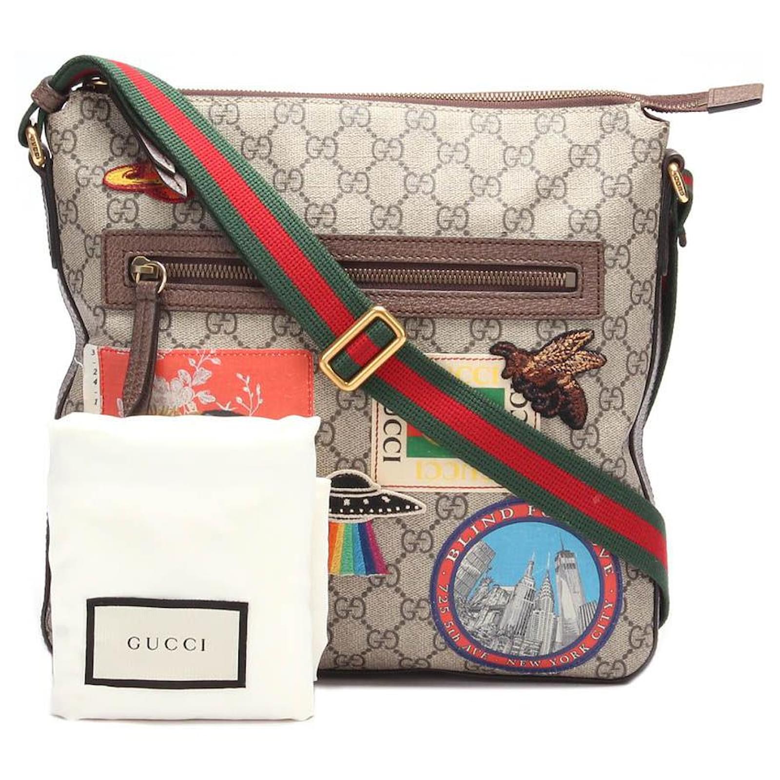 Gucci courrier soft 2024 gg supreme messenger