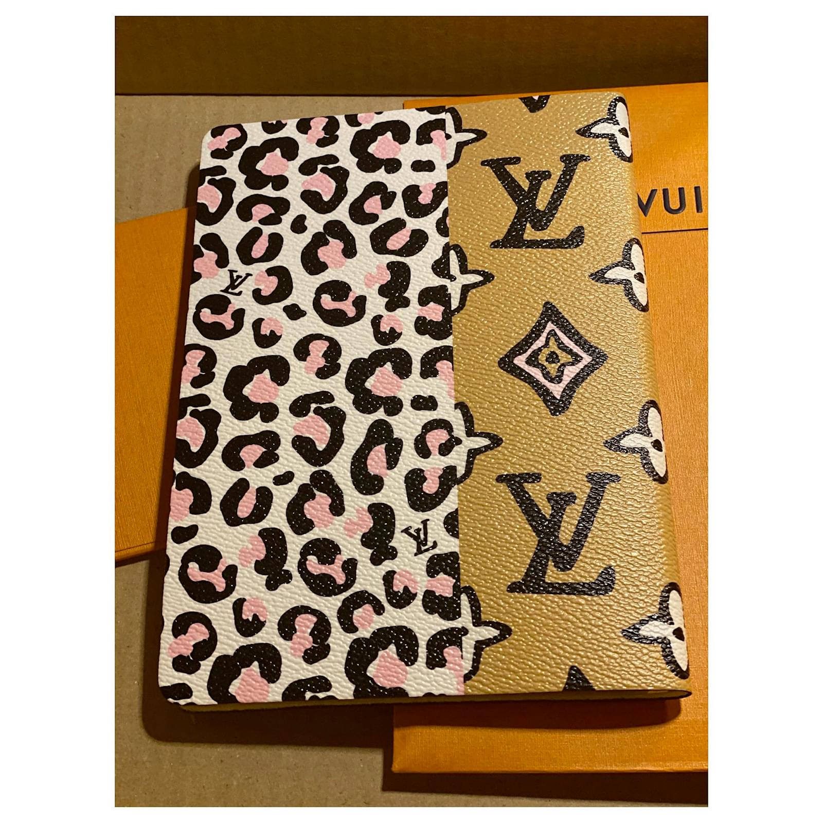 Louis Vuitton notebook clemence wild at heart Leopard print