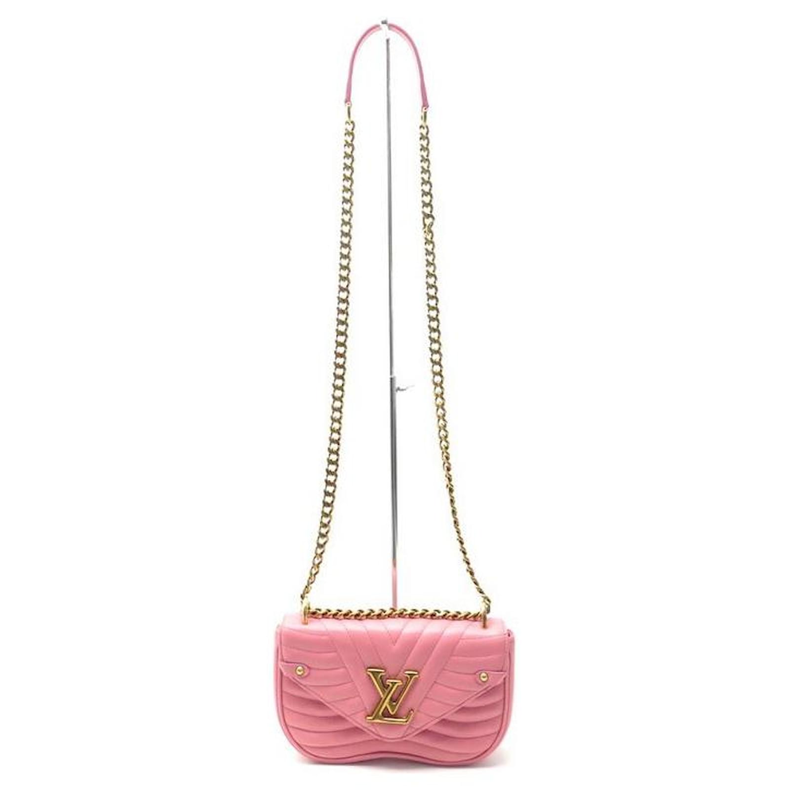 NEW LOUIS VUITTON NEW WAVE CHAIN BANDOULIERE HANDBAG IN PINK LEATHER BAG  ref.629818 - Joli Closet