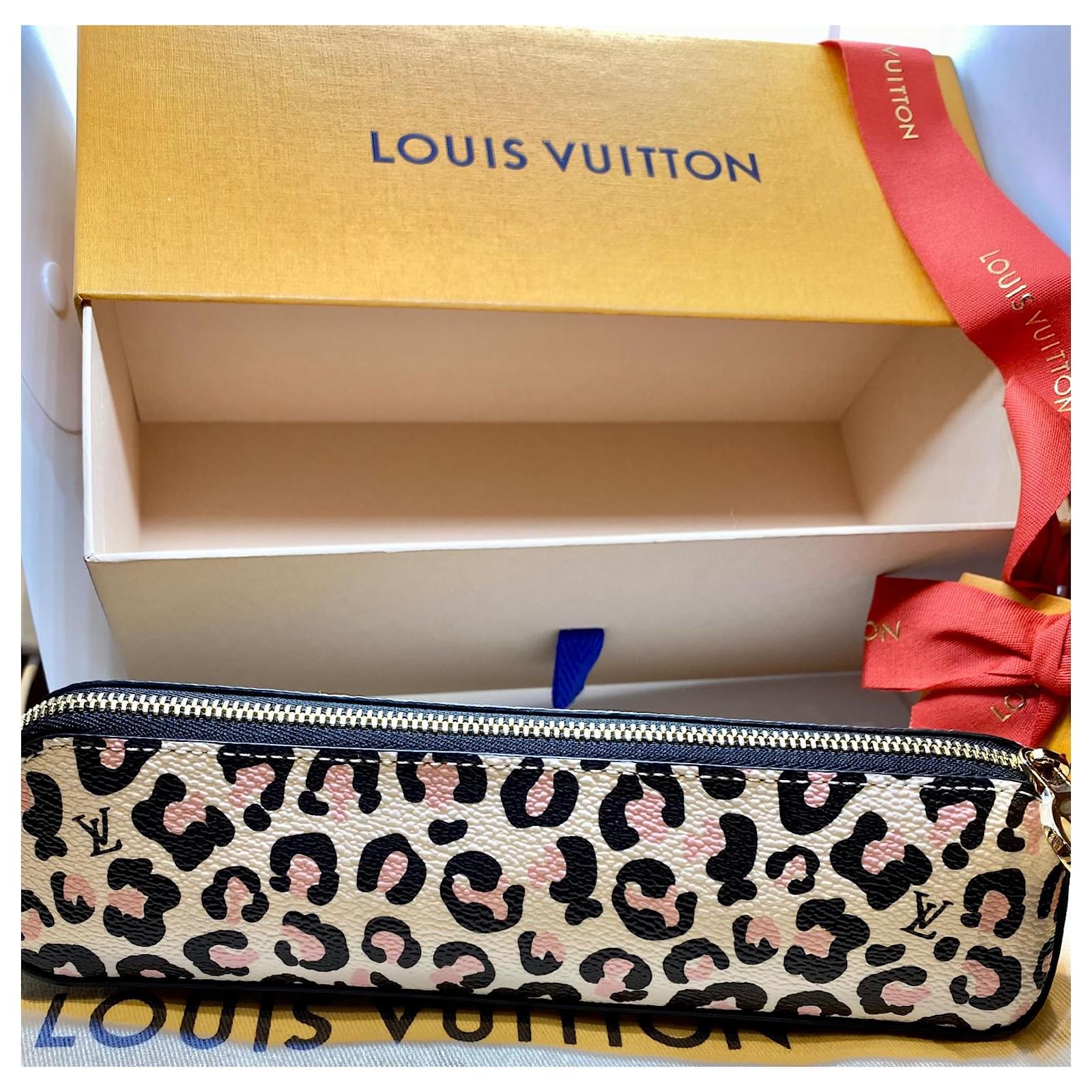 Louis Vuitton Elizabeth Wild at Heart pencil case Beige Cloth ref