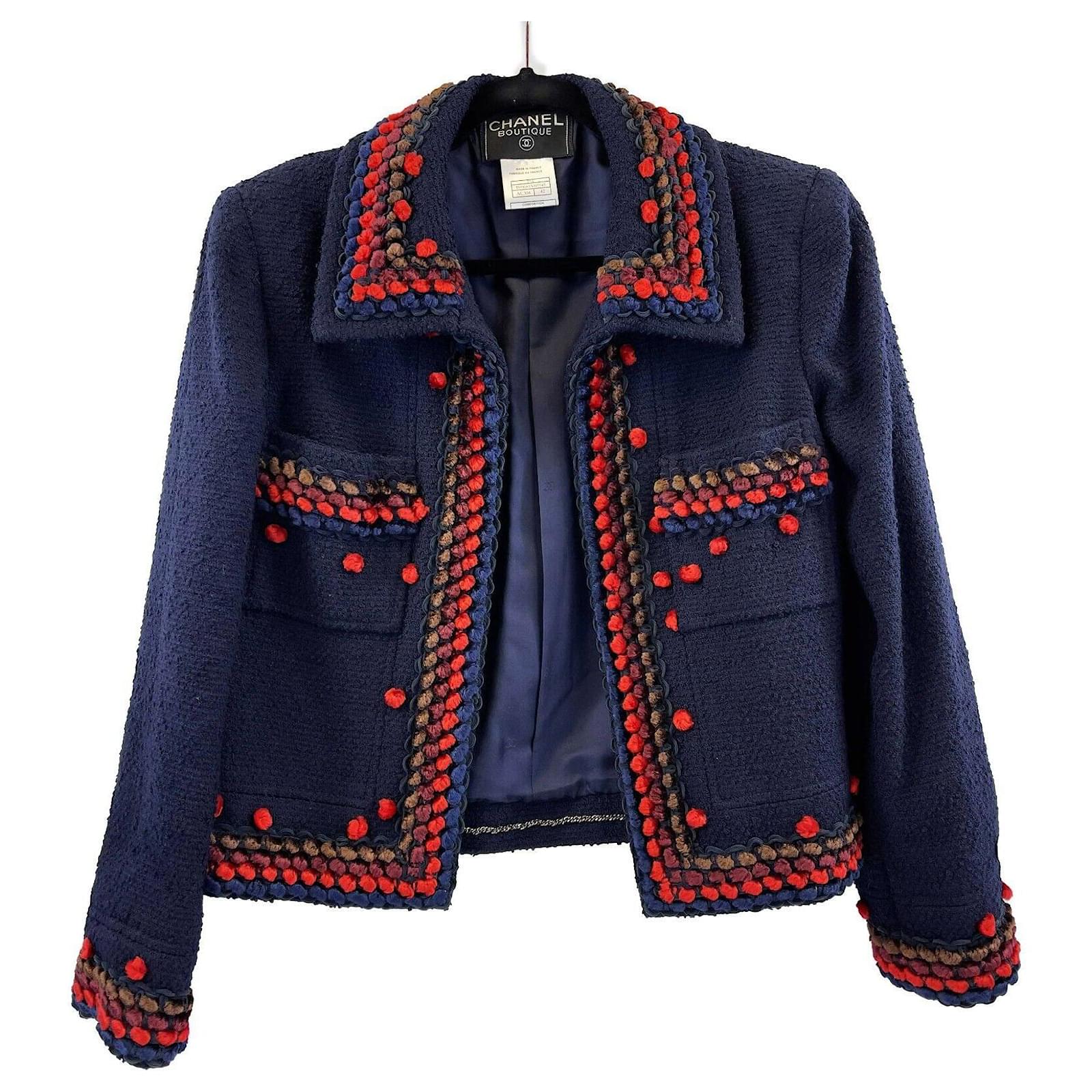 CHANEL Jahrgang 90S 97Ein Boucle-Set aus Jacke und Hose