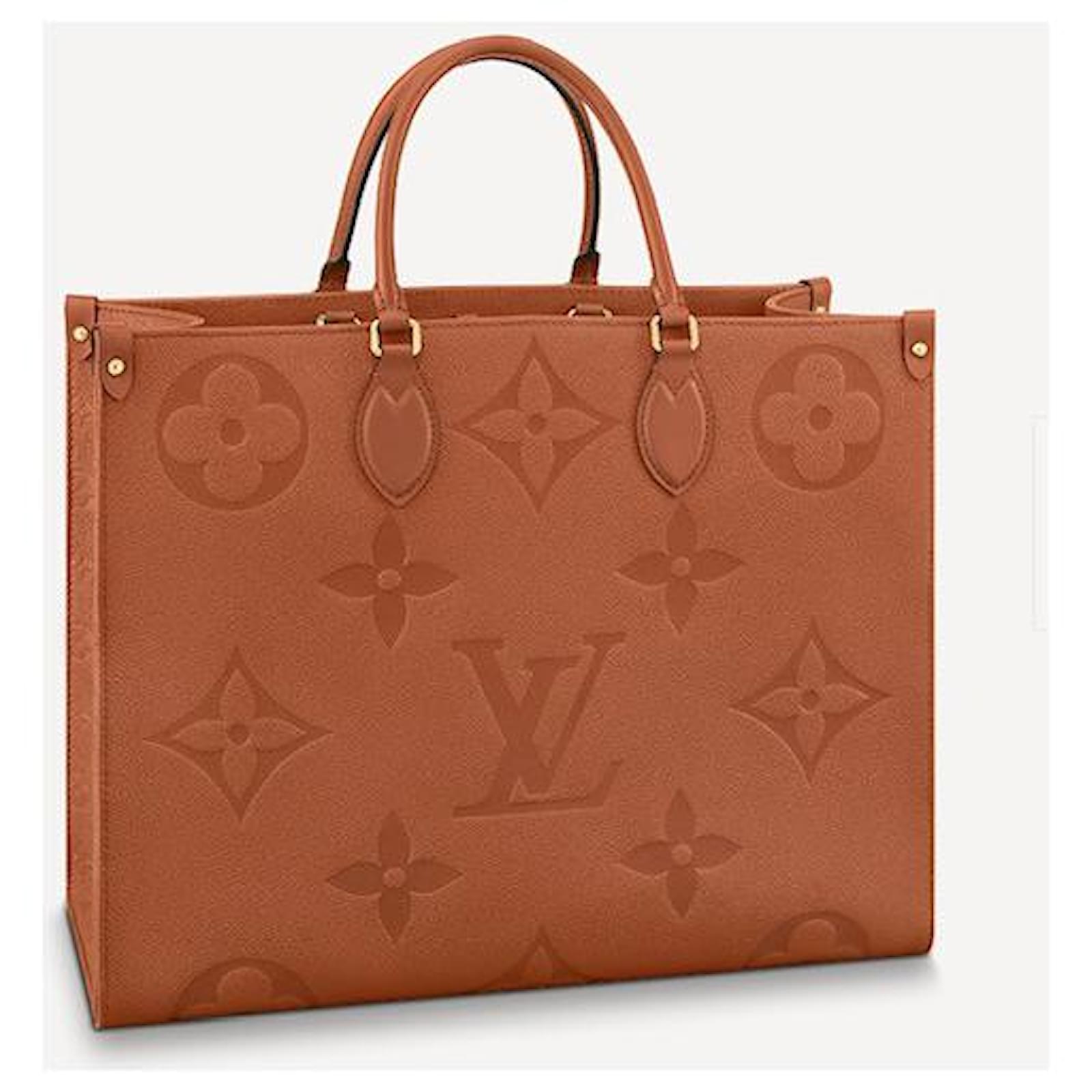 The new cognac color is 🤌🏽 #louisvuitton #lvonthegogm #onthego #hand