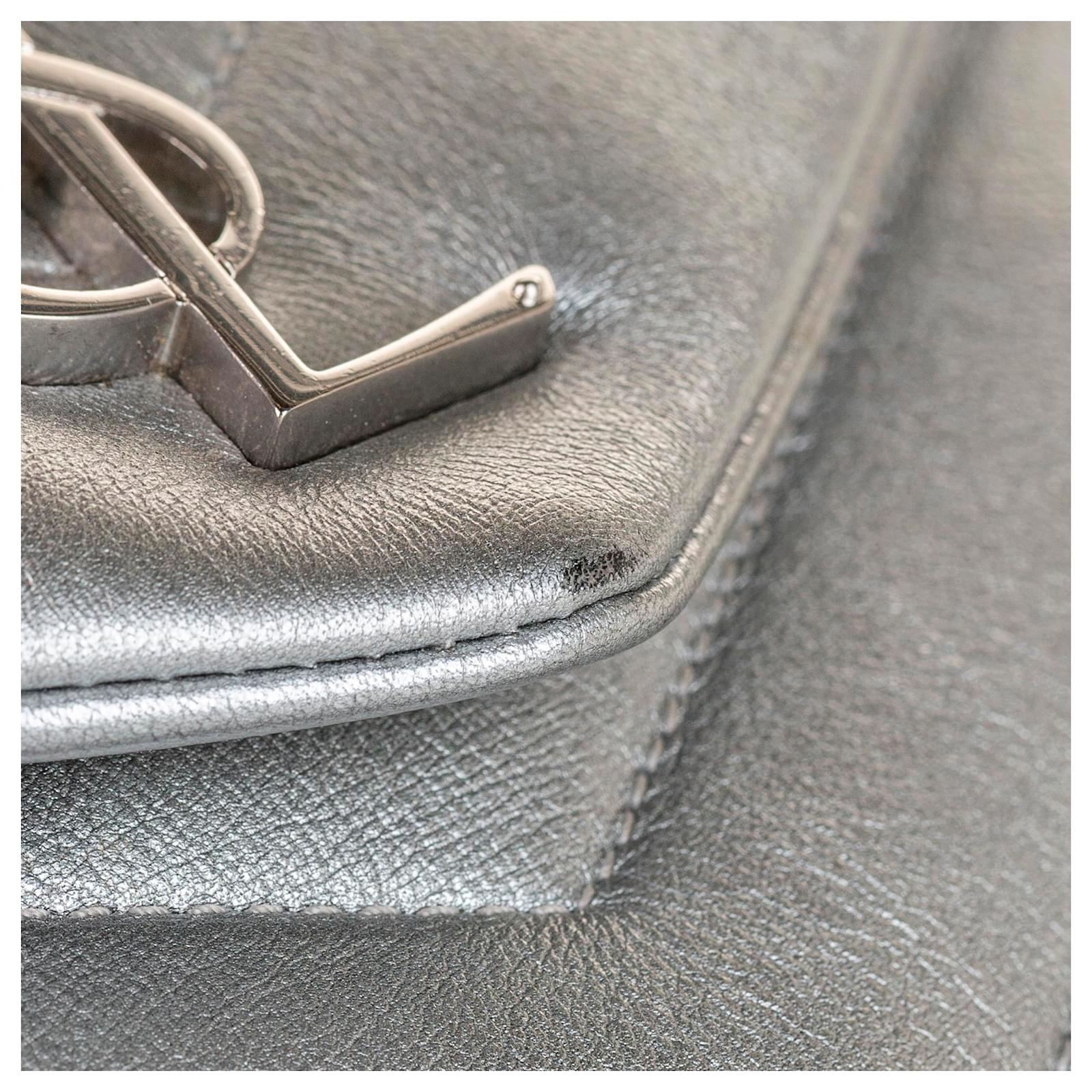 Yves Saint Laurent YSL Silver Loulou Leather Crossbody Bag Silvery  Pony-style calfskin ref.630815 - Joli Closet