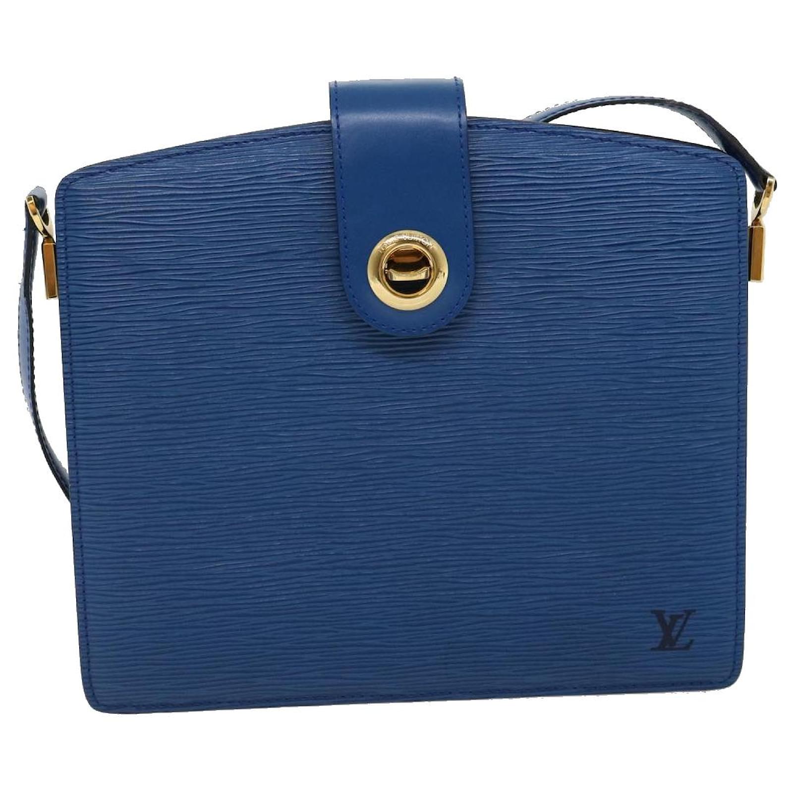 Bolsa de hombro Louis Vuitton Capucines 374022
