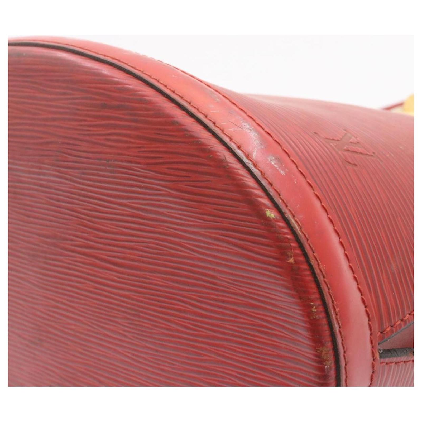 LOUIS VUITTON Epi Cluny Shoulder Bag Red M52257 LV Auth 40559