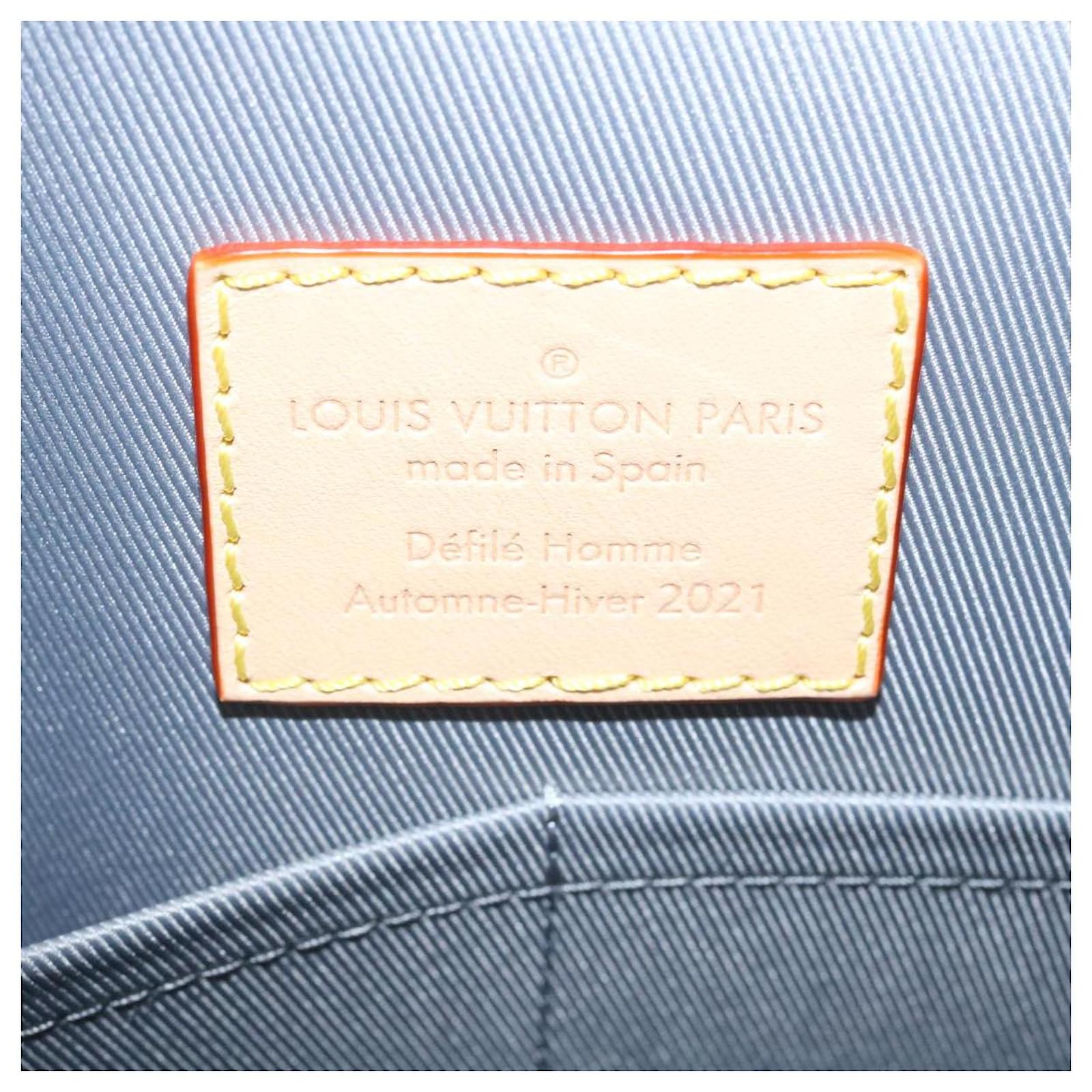 LOUIS VUITTON Monogram Mirror Neo PDV ShoulderBag 2way Silver M58755 Auth  lt406a Silvery Cloth ref.635655 - Joli Closet