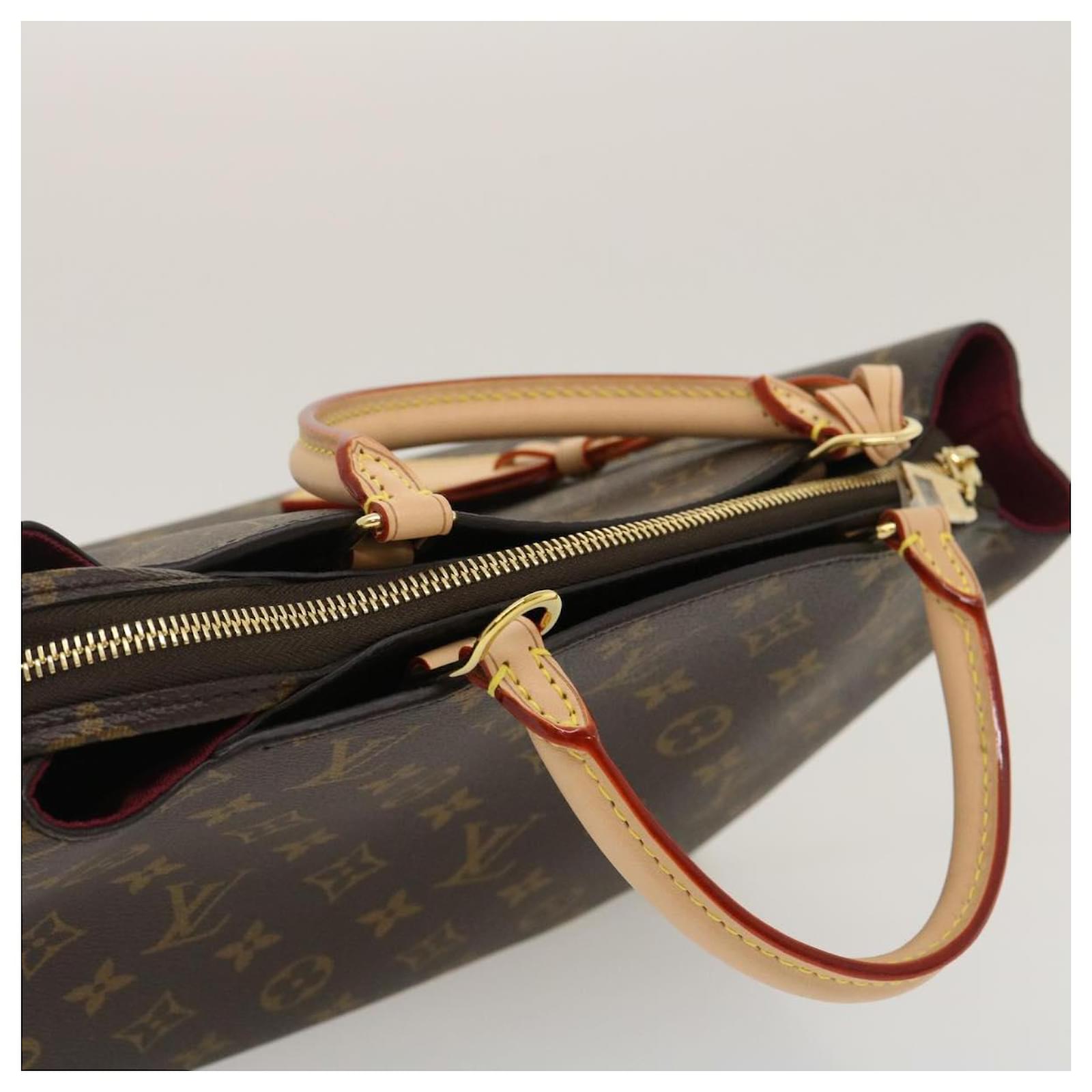 LV Petit Palais PM M45900 Monogram Canvas With Leather And Gold Hardware  Bag #GLRTT-1 – Luxuy Vintage
