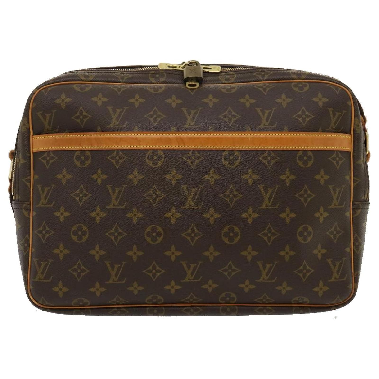 Louis Vuitton Monogram Canvas Reporter GM M45252 Shoulder Bag w/Storage Bag