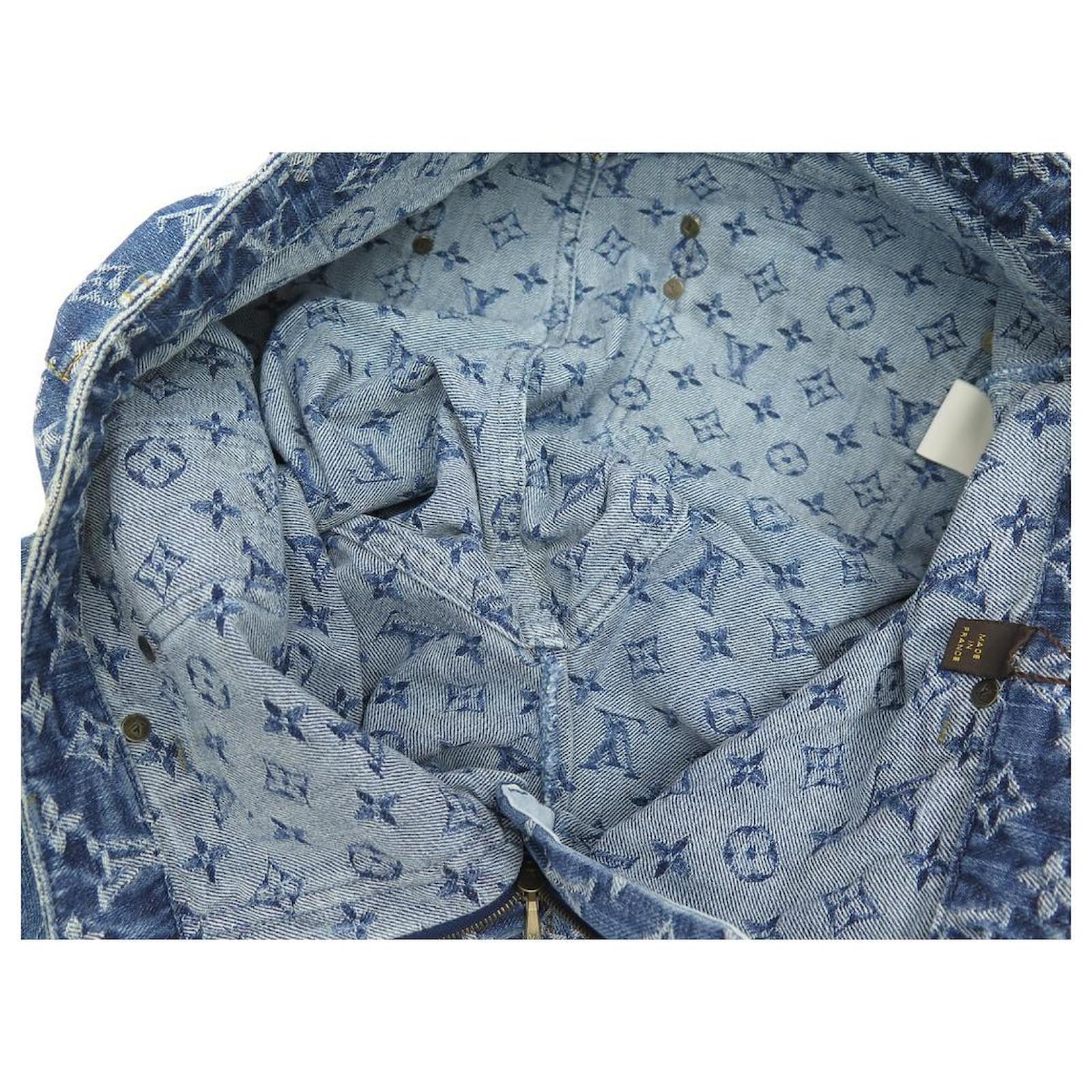Jeans Louis Vuitton Blue size 40 - 42 FR in Cotton - 32995623