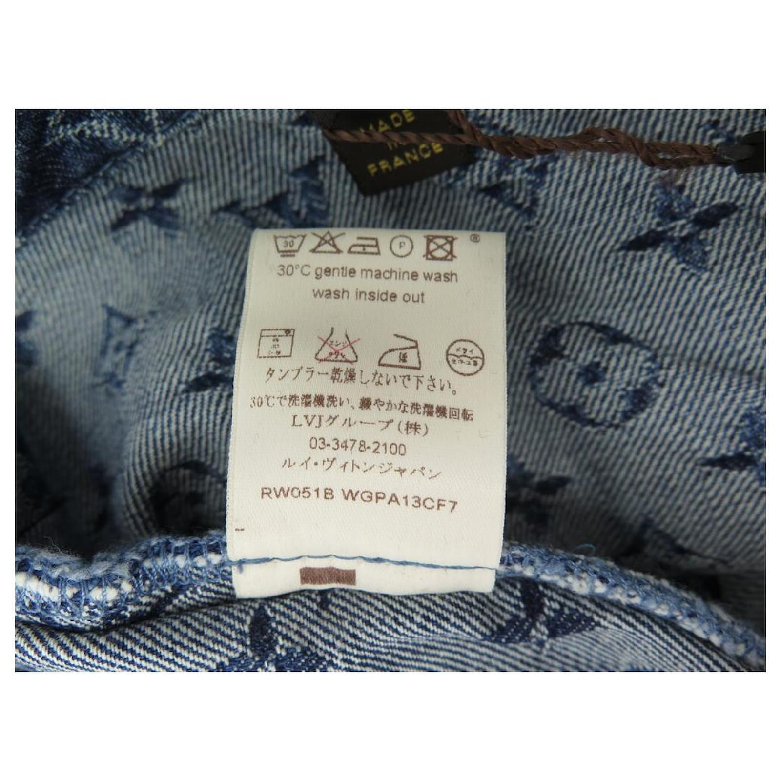 Shorts Louis Vuitton Blue size M International in Denim - Jeans - 30075206