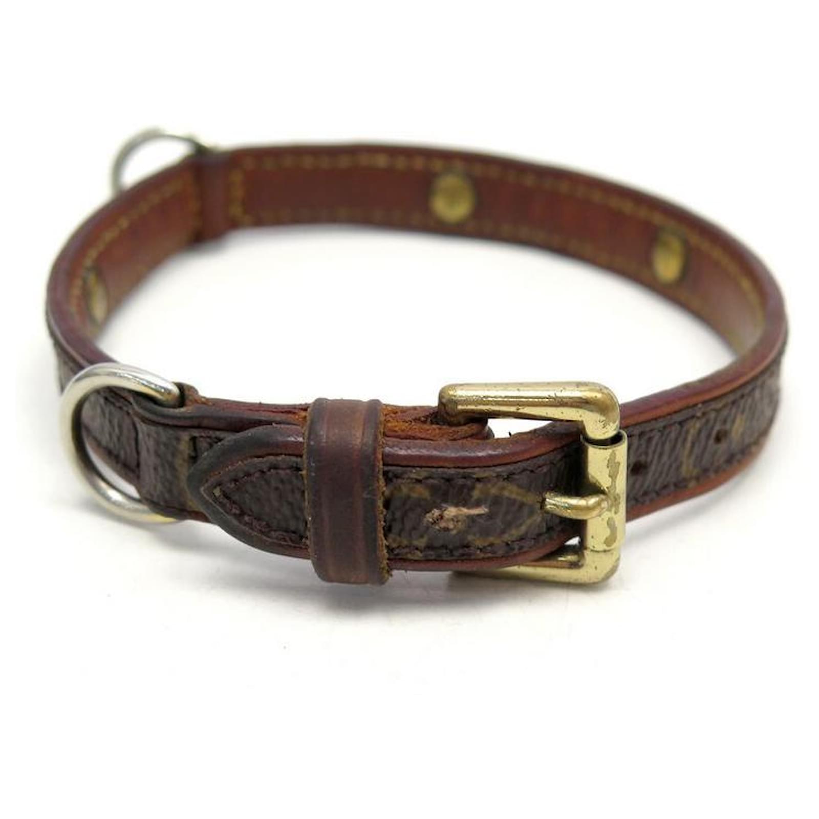lv dog collar and leash