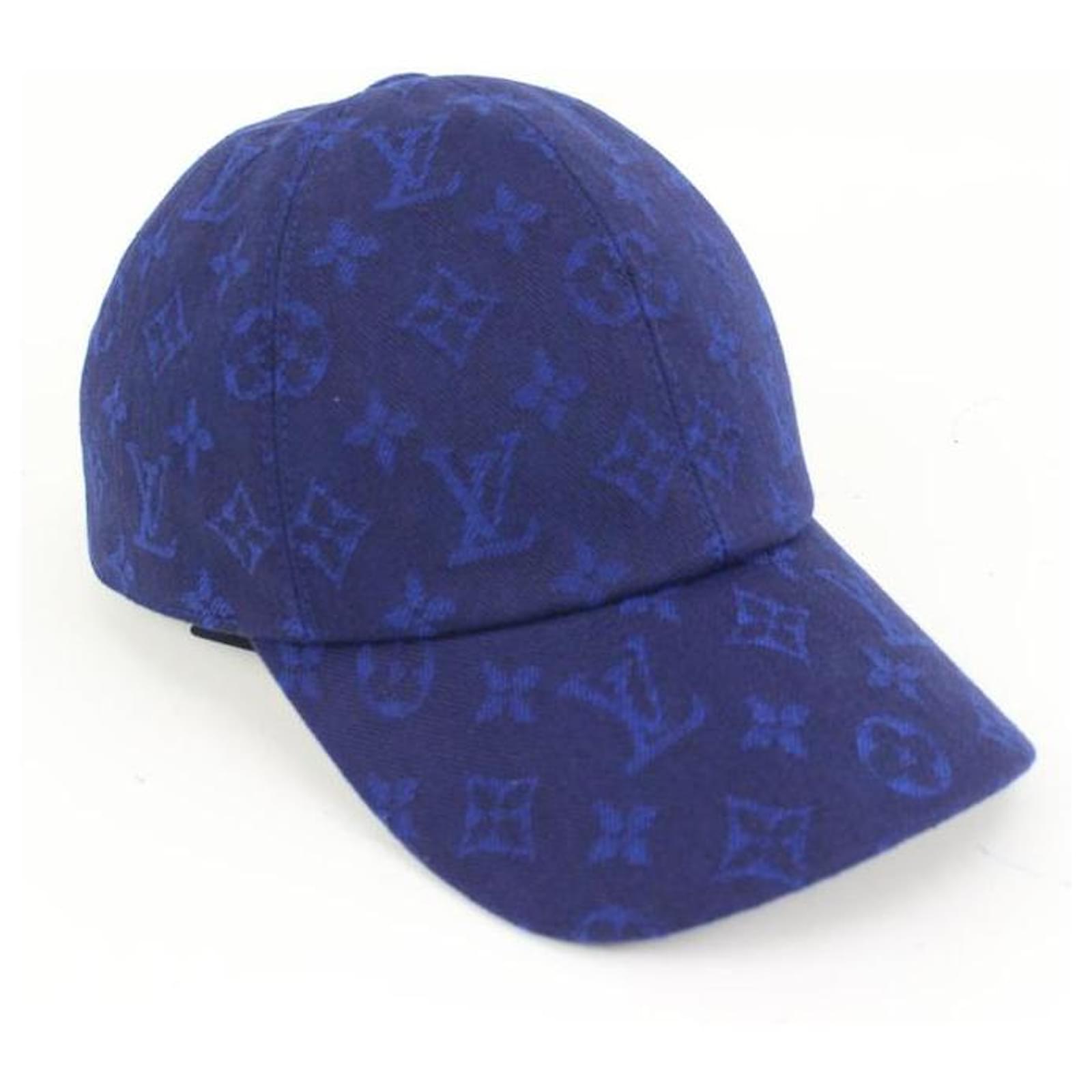 Louis Vuitton Men's Monogram Essential Baseball Zap Blue Size M