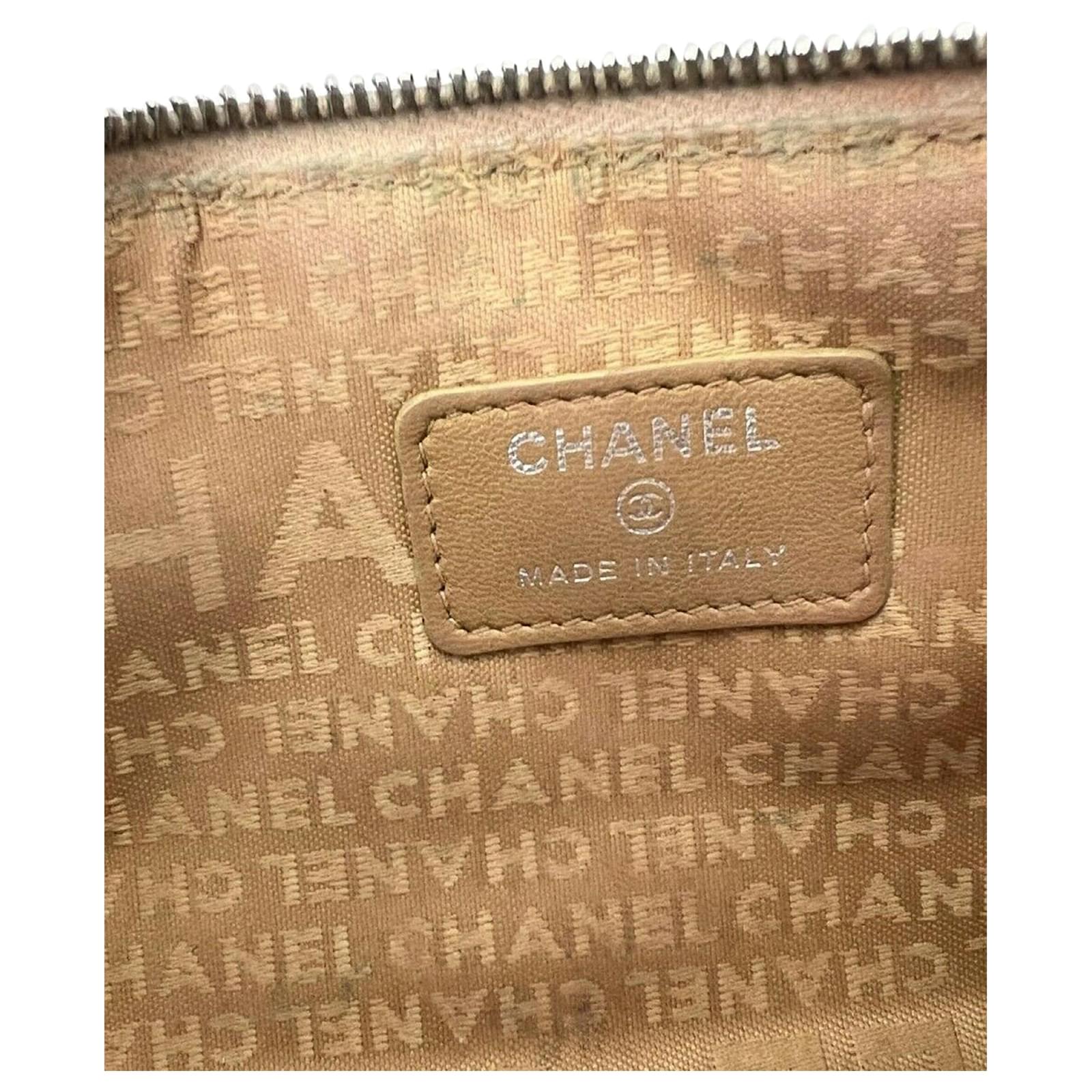 Chanel Bag Lucky Symbols Pochette Quilted Beige Lambskin Shoulder Wristlet  C48 Leather ref.639169 - Joli Closet