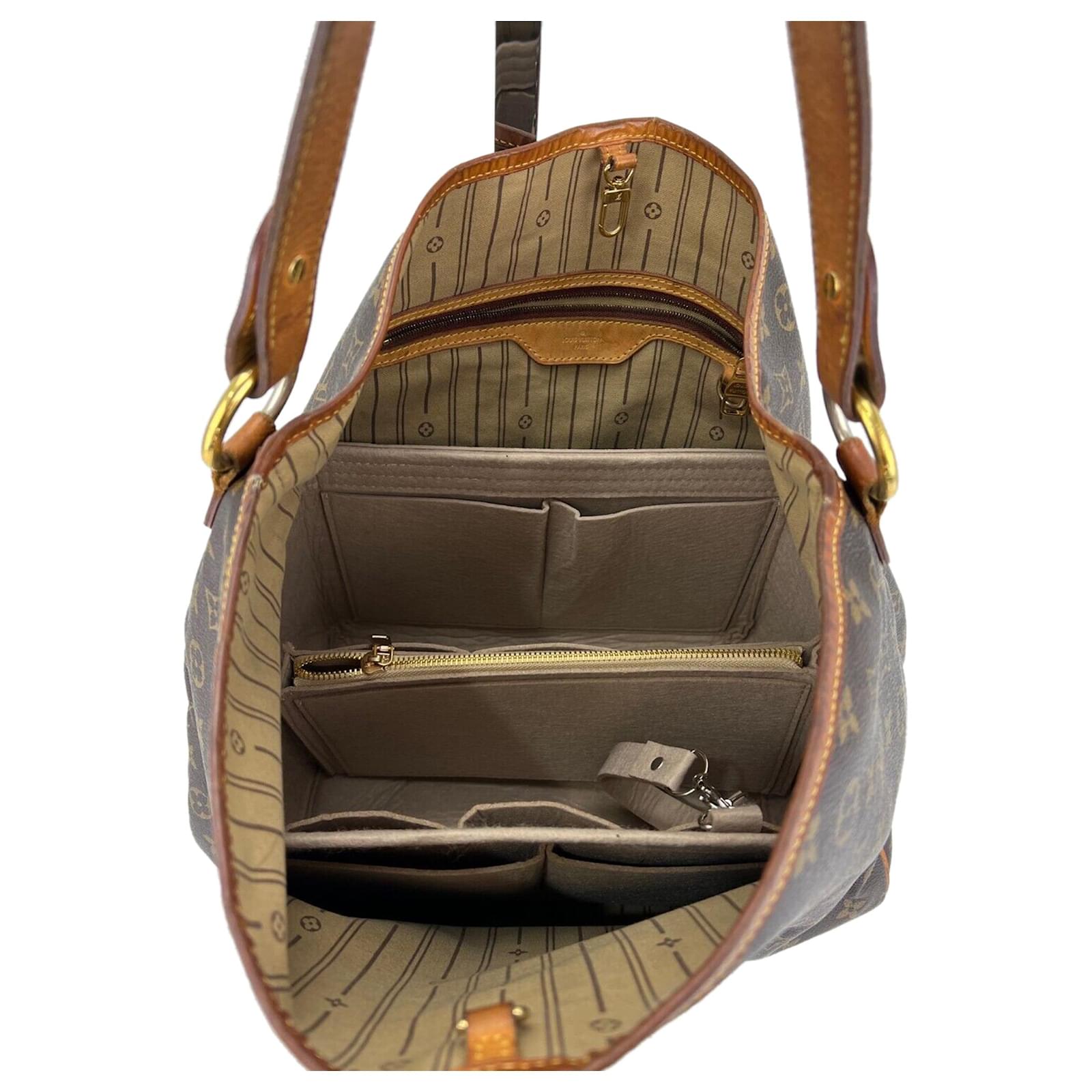 Louis Vuitton Handbag Delightful Mm Monogram Canvas Shoulder Bag A985-d  Leather ref.641366 - Joli Closet