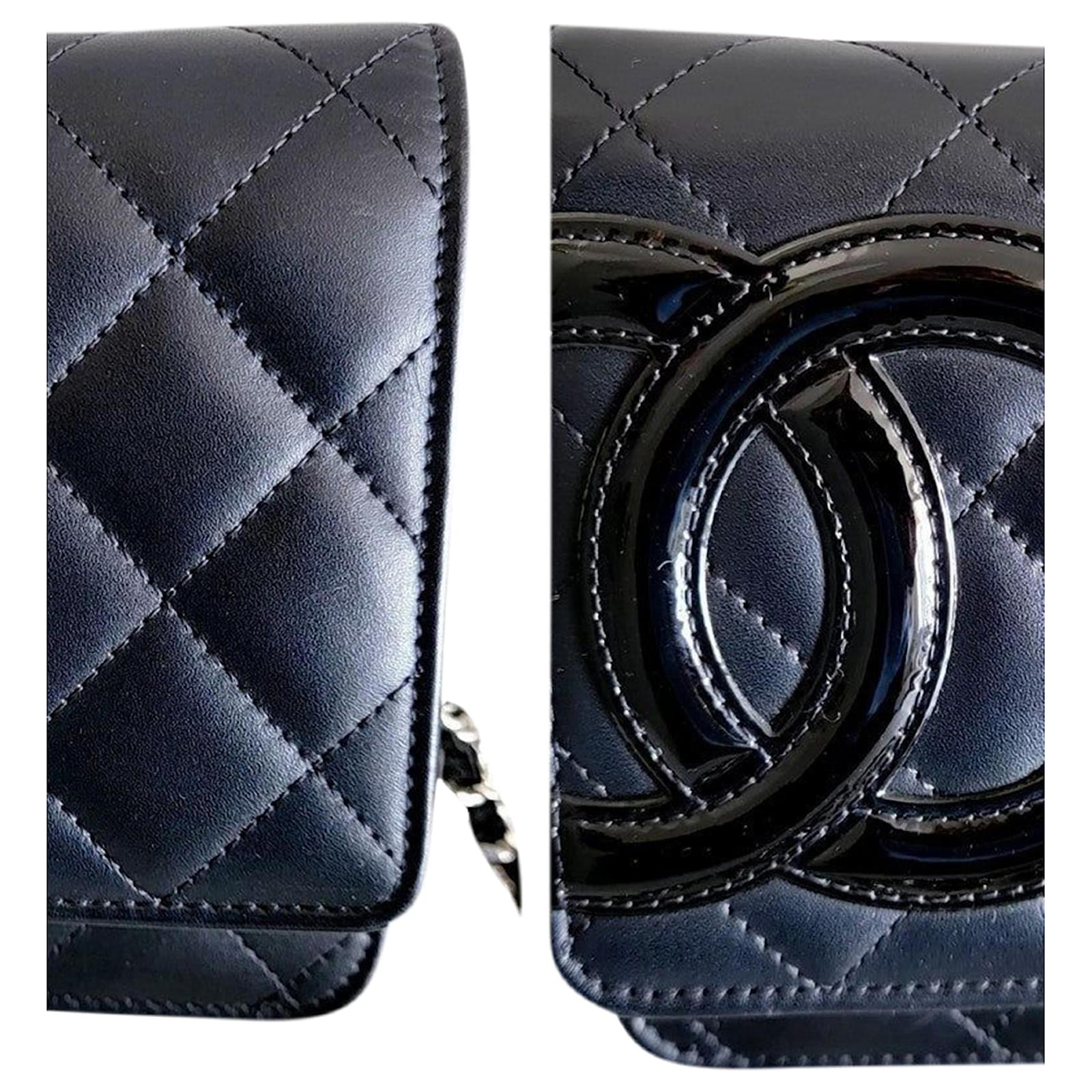 Chanel Black Quilted Aged Calfskin Paris Rue Cambon Lucky Charms 2.55  Reissue Wallet On Chain Gold Hardware, 2018 Available For Immediate Sale At  Sotheby's