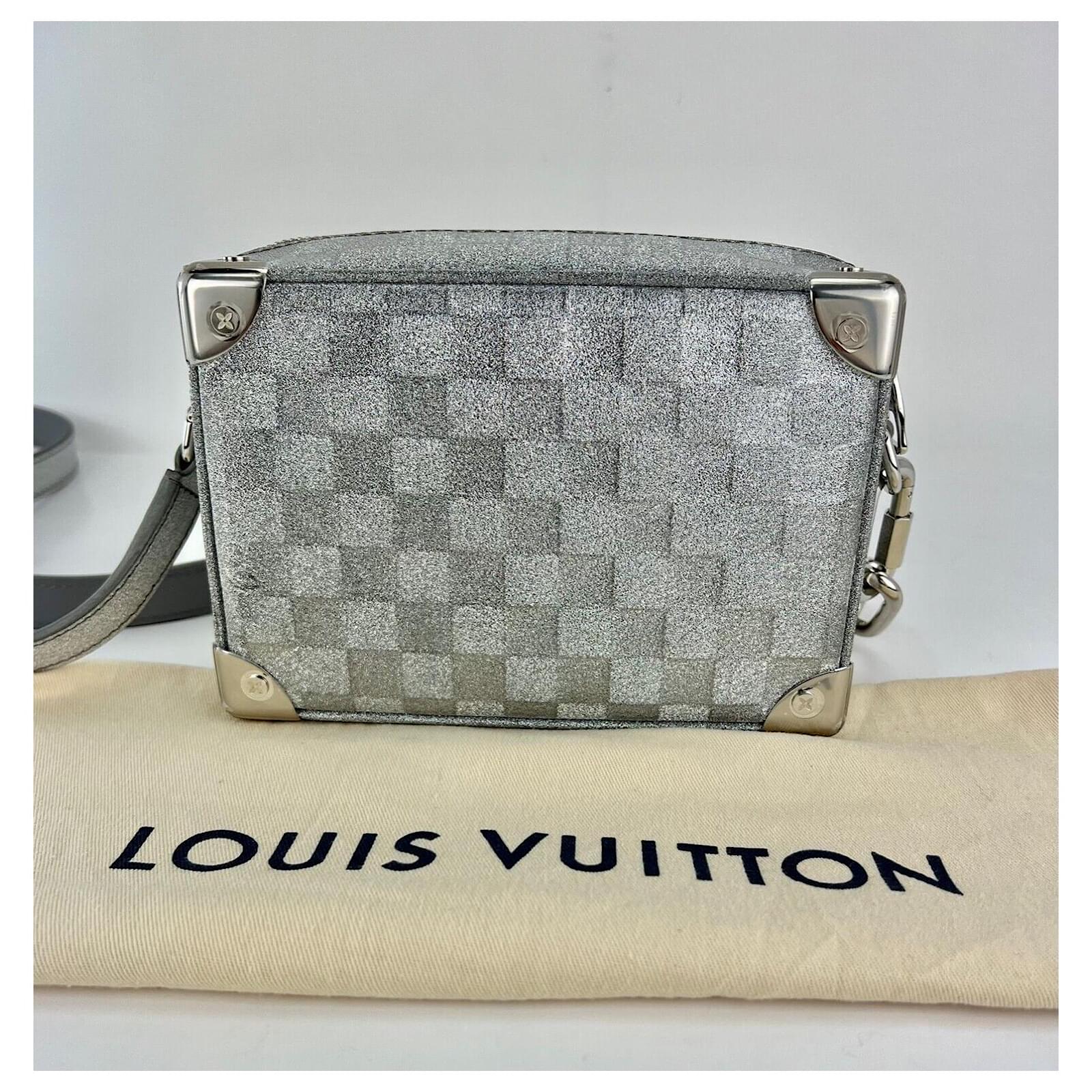Louis Vuitton Bag Limited Edition Mini Silver Soft Trunk Damier Glitter  Preowned Silvery Metallic Leather ref.673903 - Joli Closet