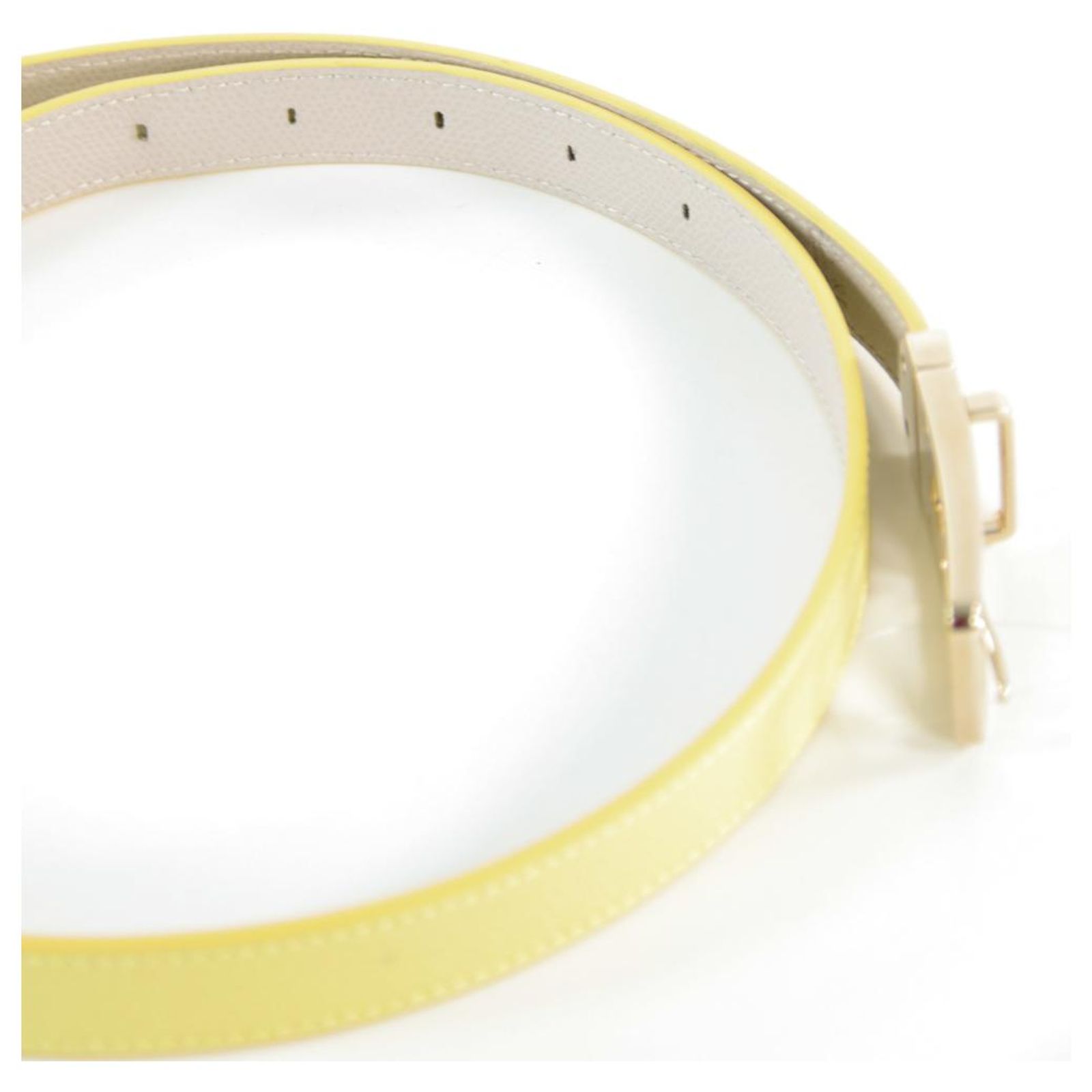 Furla Belt Yellow Leather ref.646370 - Joli Closet display picture 3