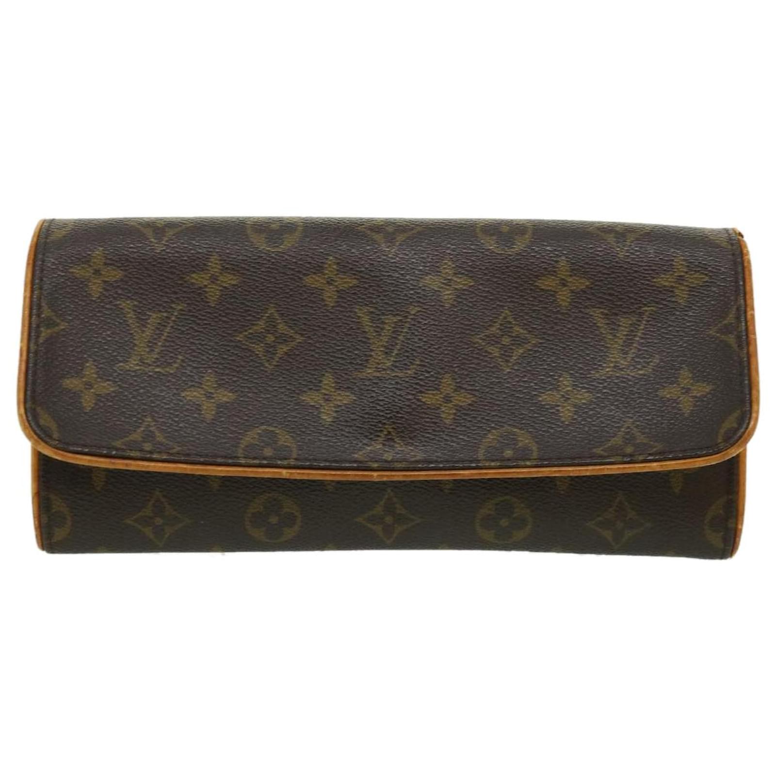 LV LOUIS VUITTON Monogram Canvas Pochette Twin Crossbody Bag GM M51852  Messanger