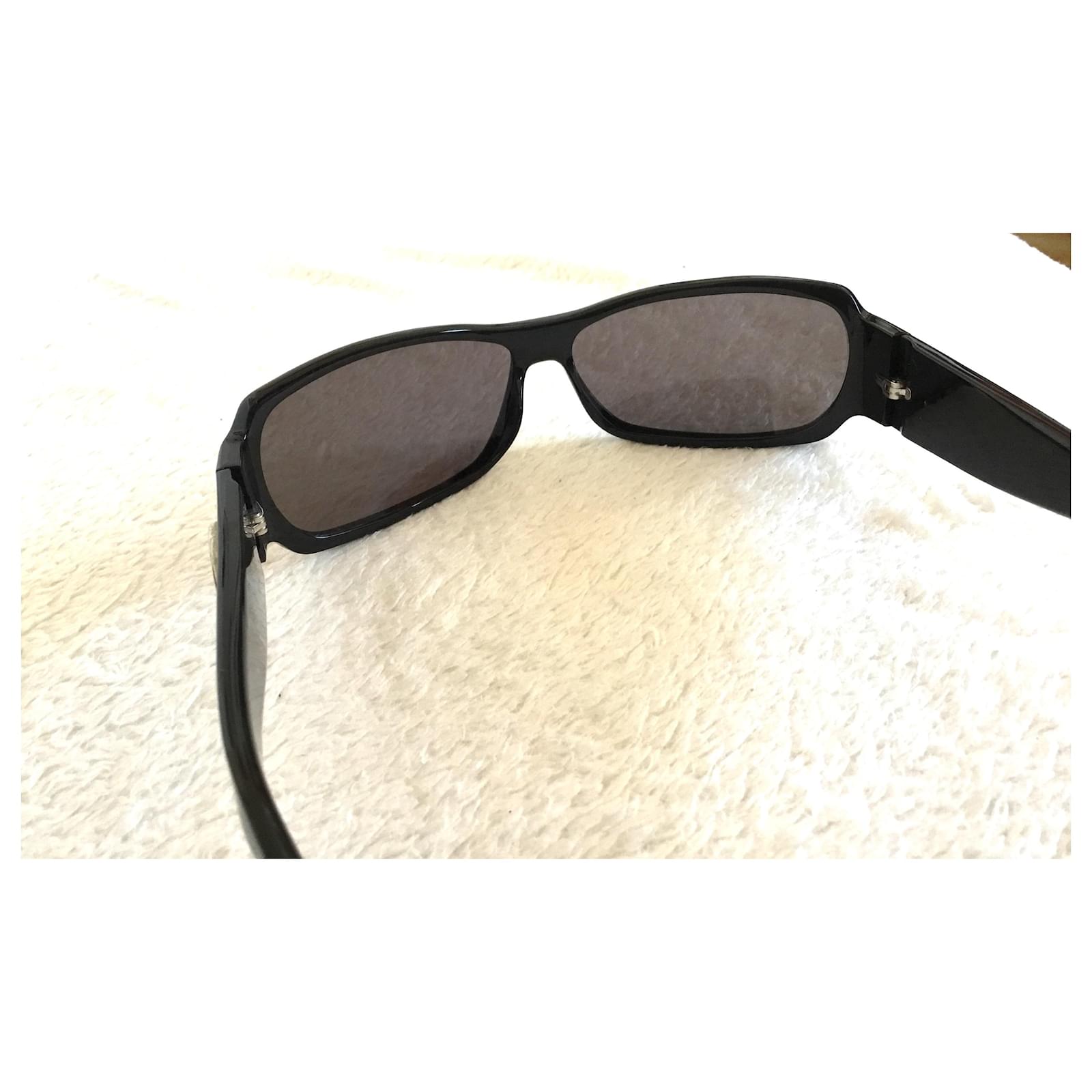 Gucci Sunglasses Black Plastic ref.72536 - Joli Closet