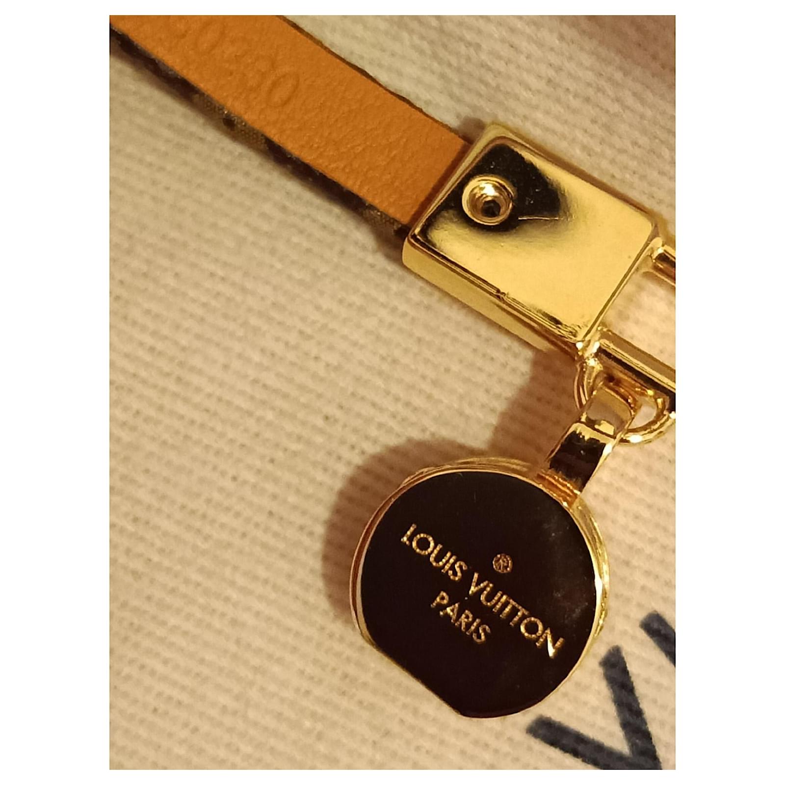 Louis Vuitton LV Tribute Bracelet - Brown, Brass Charm, Bracelets