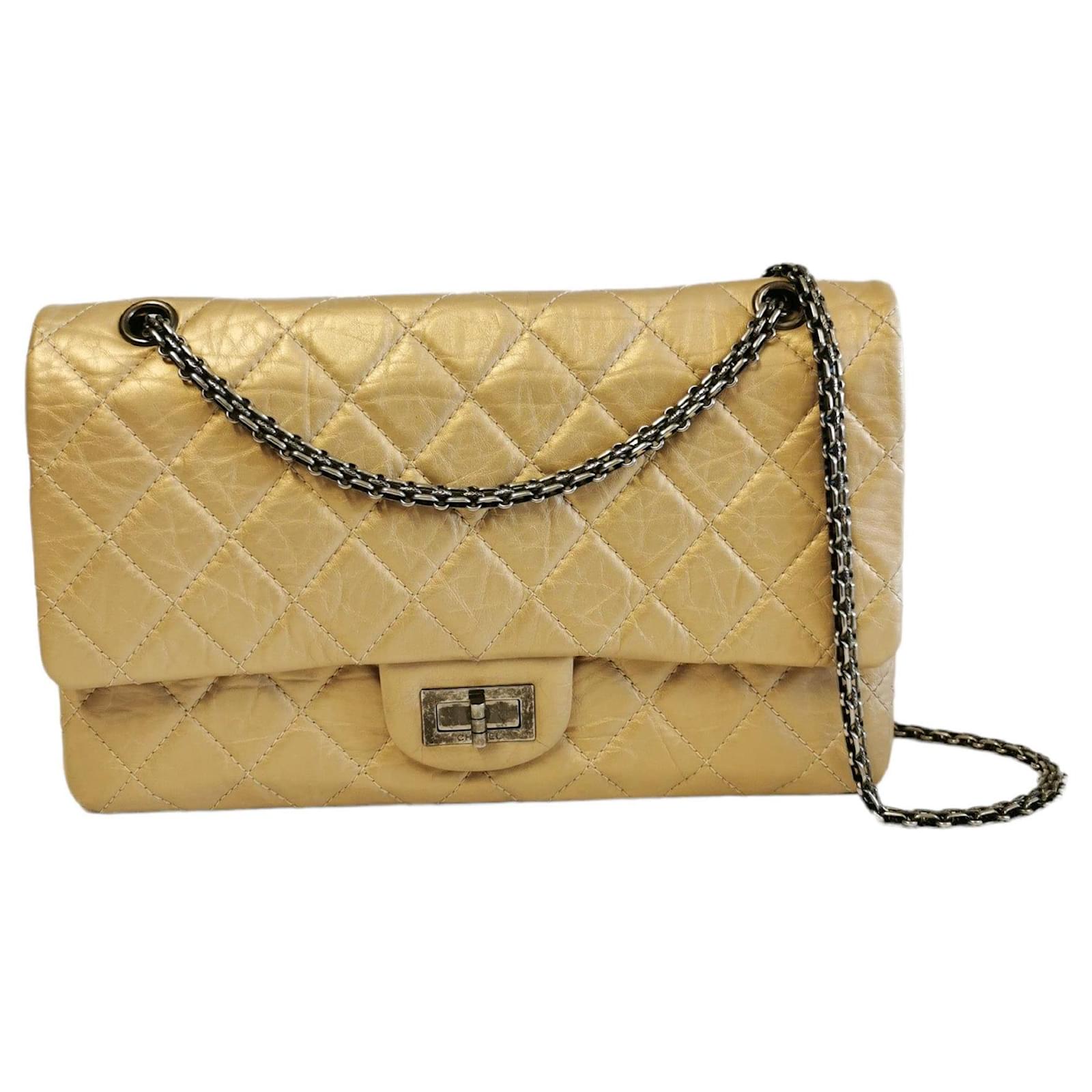 CHANEL Metallic Aged Calfskin Quilted 2.55 Reissue 226 Flap Gold 1234949