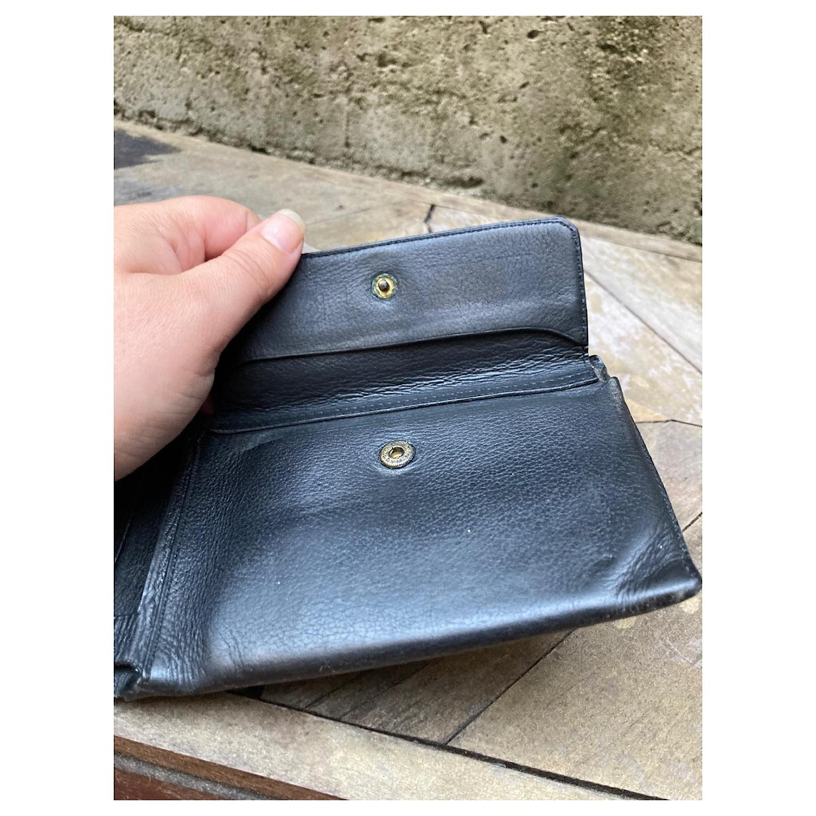 Superb Delvaux wallet for men Black Silver hardware Leather Metal  ref.653435 - Joli Closet