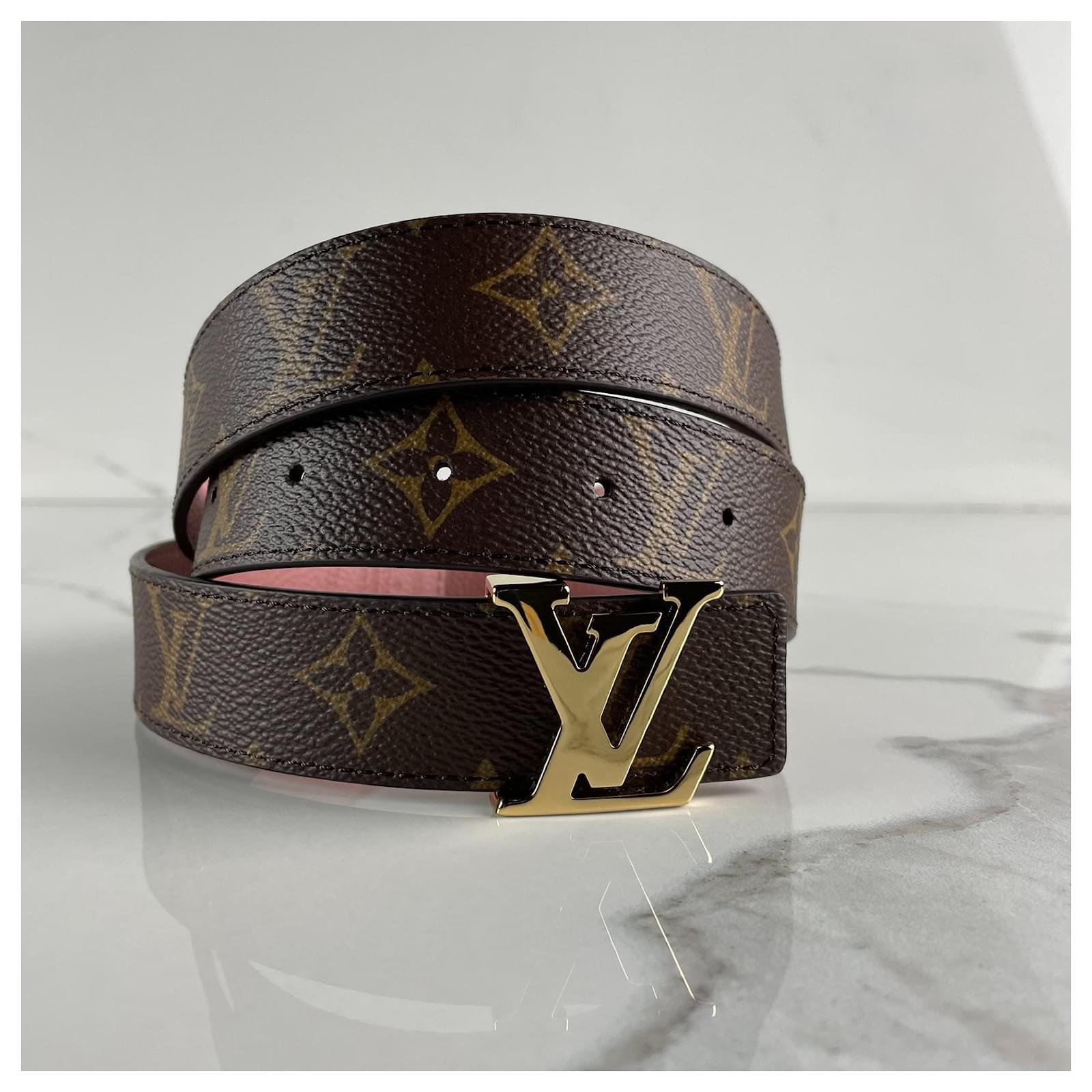 Louis Vuitton LV Initials Belt 30 mm Reversible Brown Cloth ref.655669 -  Joli Closet