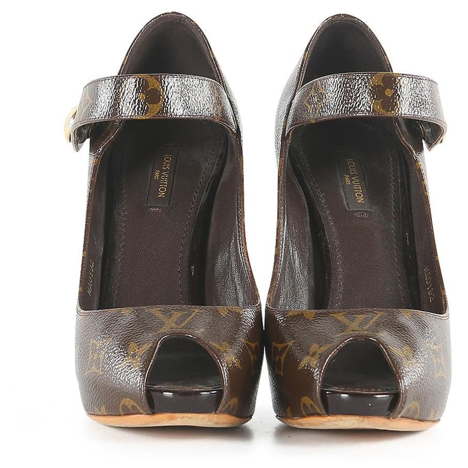 Louis Vuitton Sandals Brown Leather Cloth ref.39729 - Joli Closet