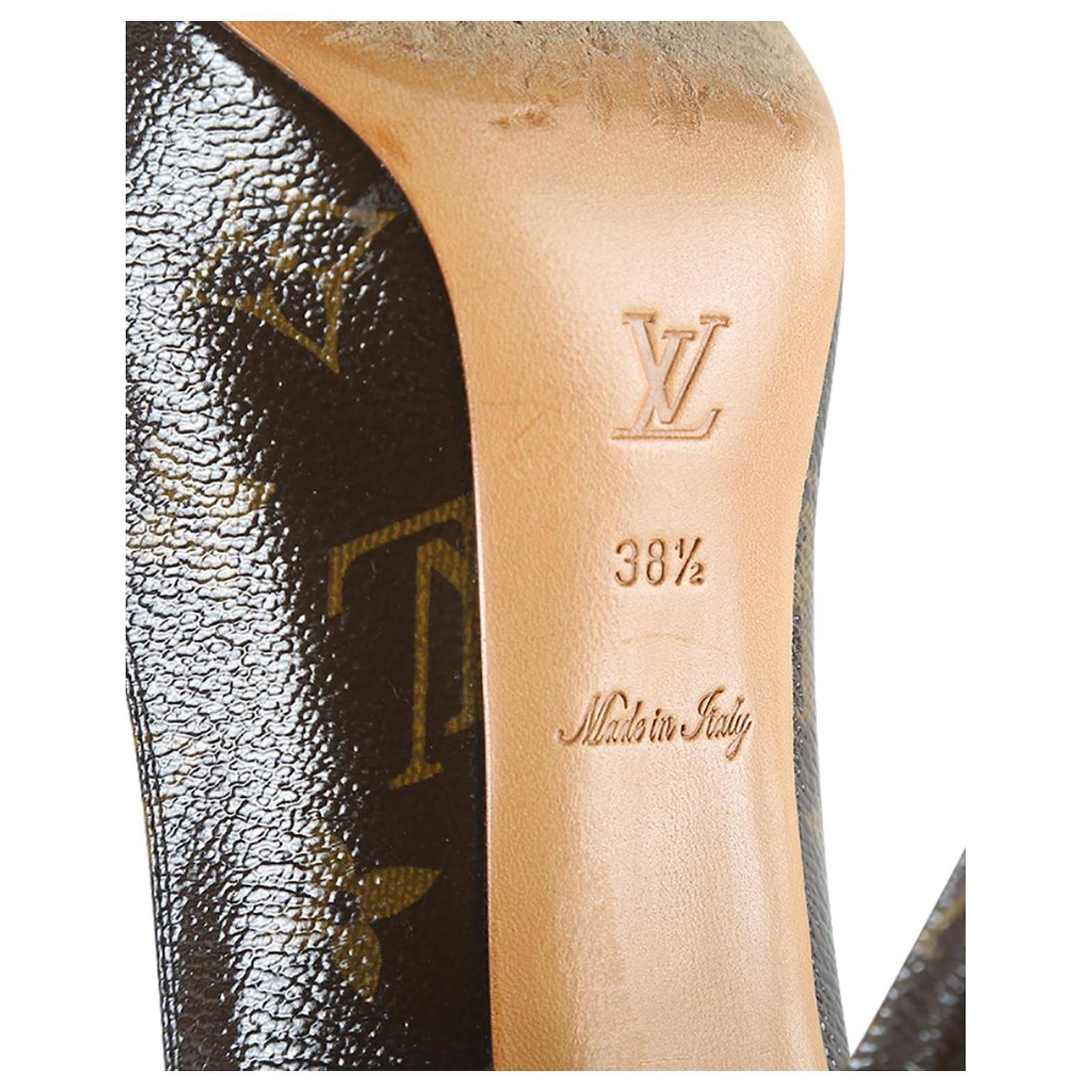 Louis Vuitton Monogram Mary Jane Pumps - Brown Pumps, Shoes - LOU137505