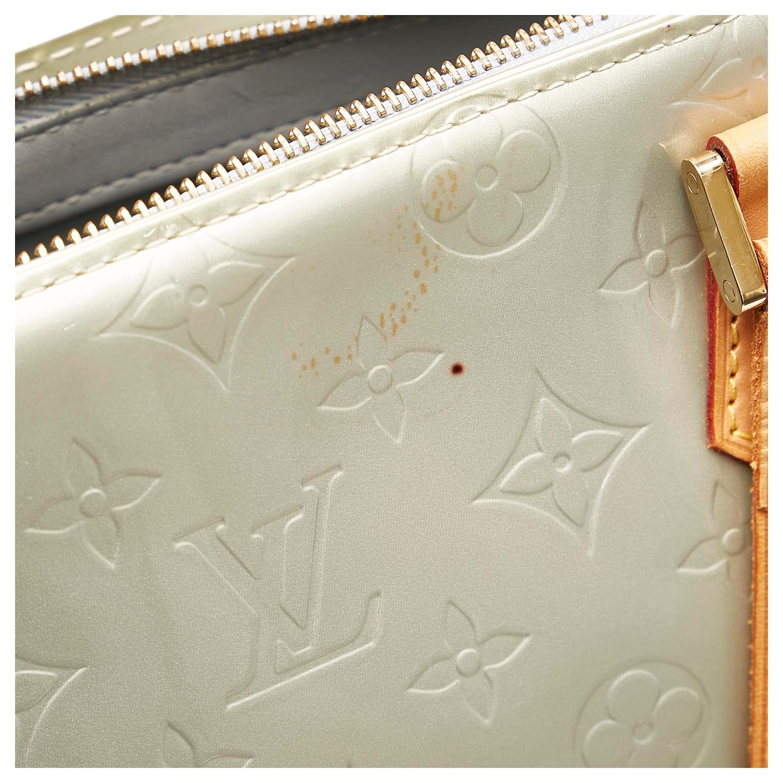 Louis Vuitton Silver Monogram Vernis Houston Silvery Leather Patent leather  ref.656463 - Joli Closet