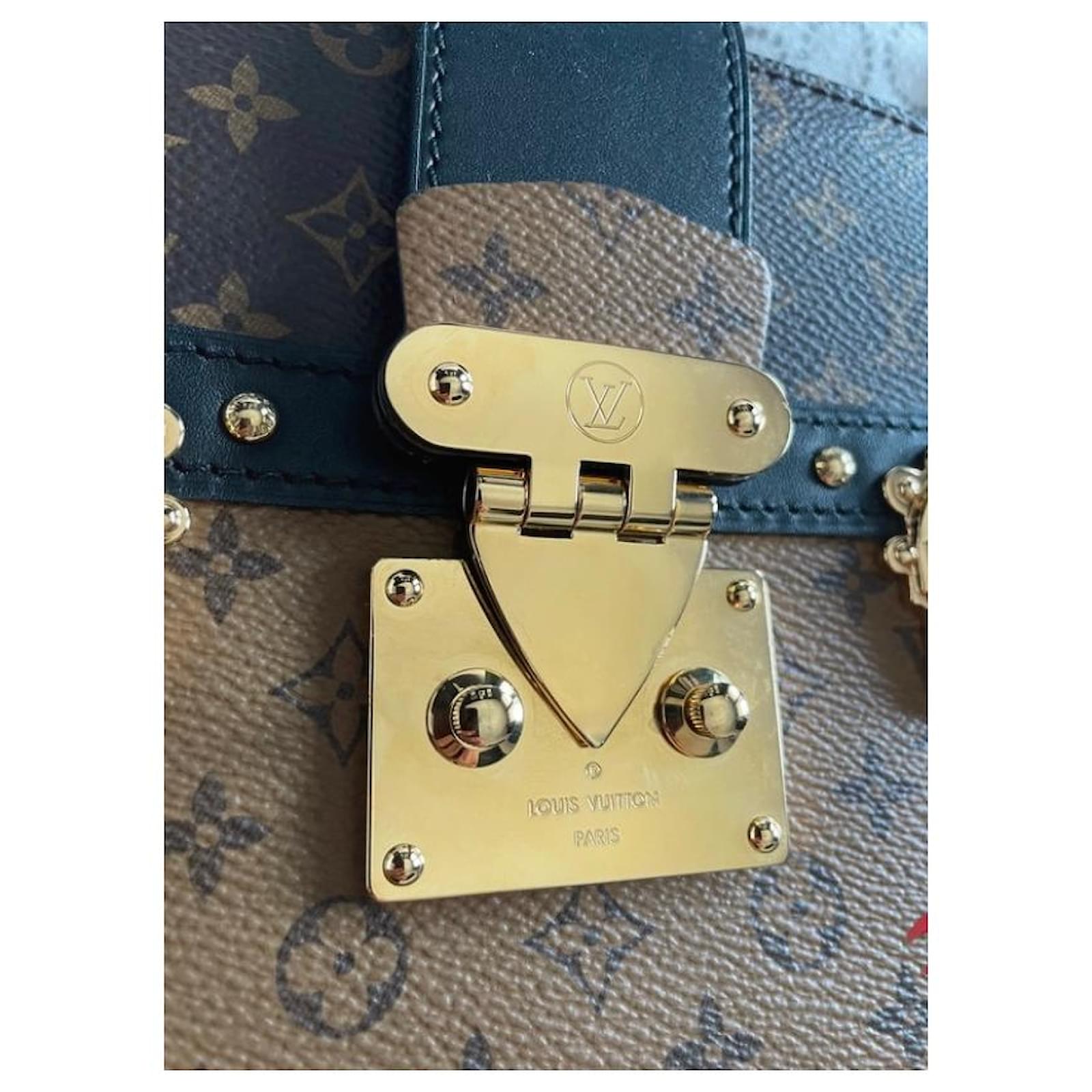 Louis Vuitton Pochette bauletto LV Marrone Pelle ref.217100 - Joli Closet
