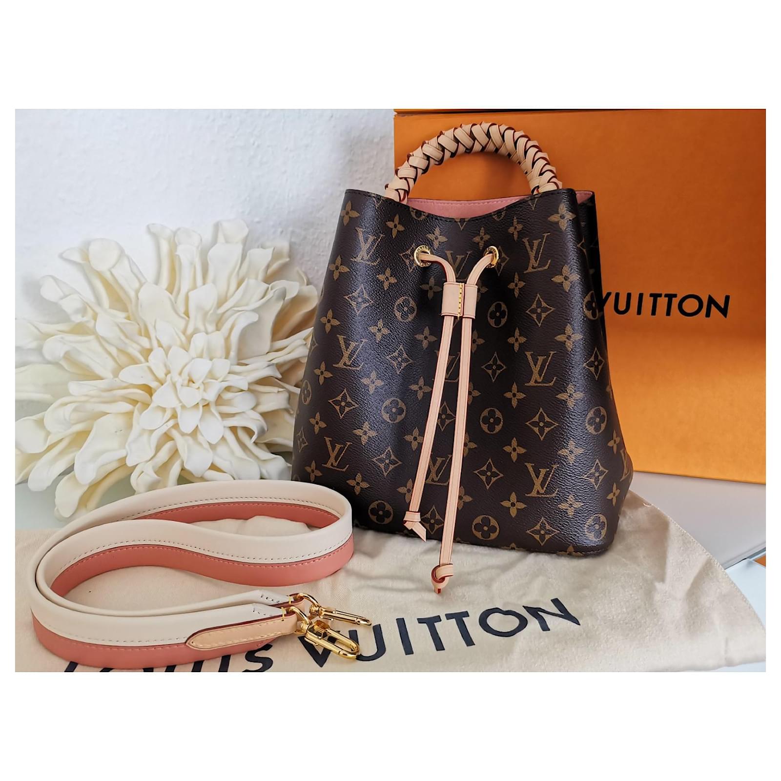 Louis Vuitton Neonoe With Braided Handled