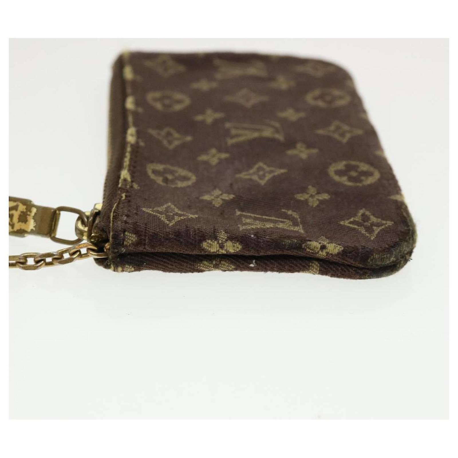 Louis-Vuitton-Monogram-Mini-Lin-Pochette-Cles-Coin-Case-M95230