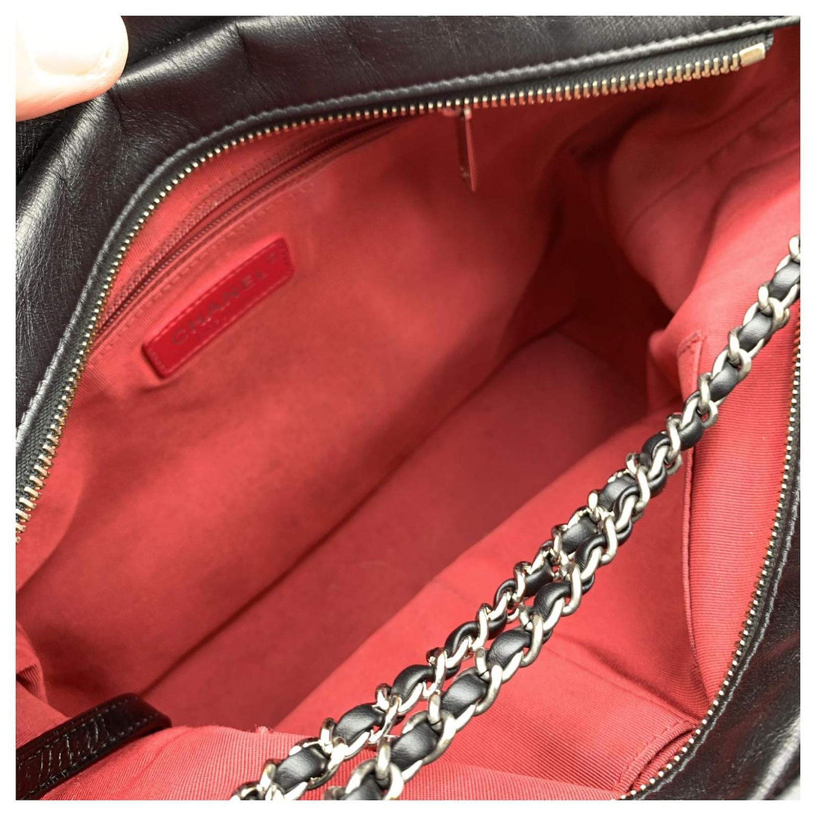 Chanel Black Quilted Leather Gabrielle Large Hobo Shoulder Bag ref.660849 -  Joli Closet
