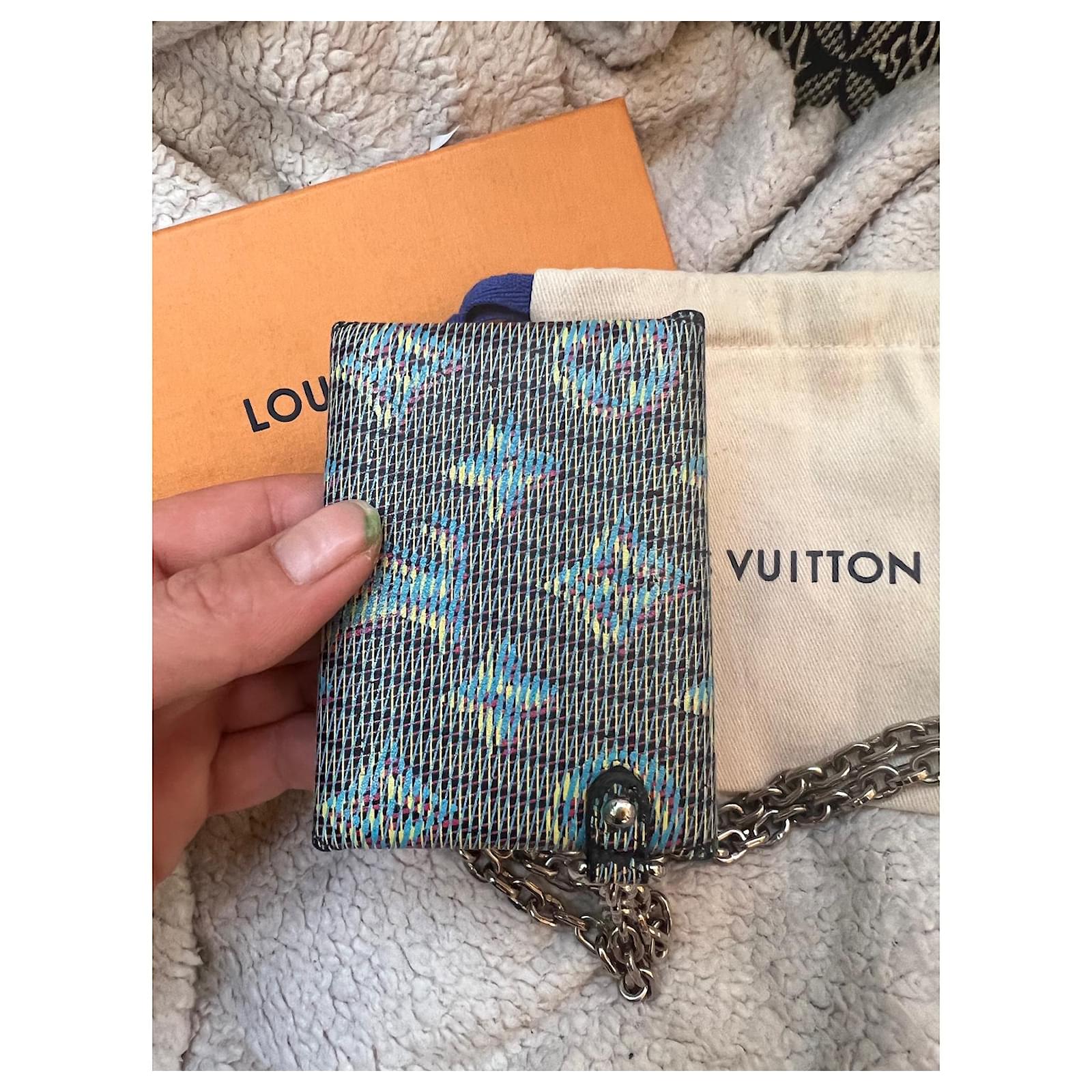 Louis Vuitton Limited Kirigami LV Pop Hologram Necklace Blue ref