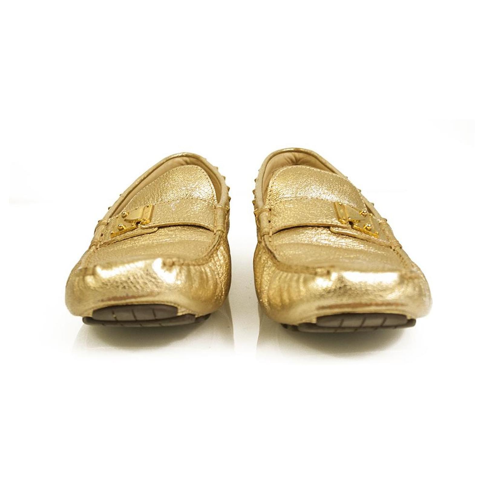 Mocassim Dourado de Couro Louis Vuitton