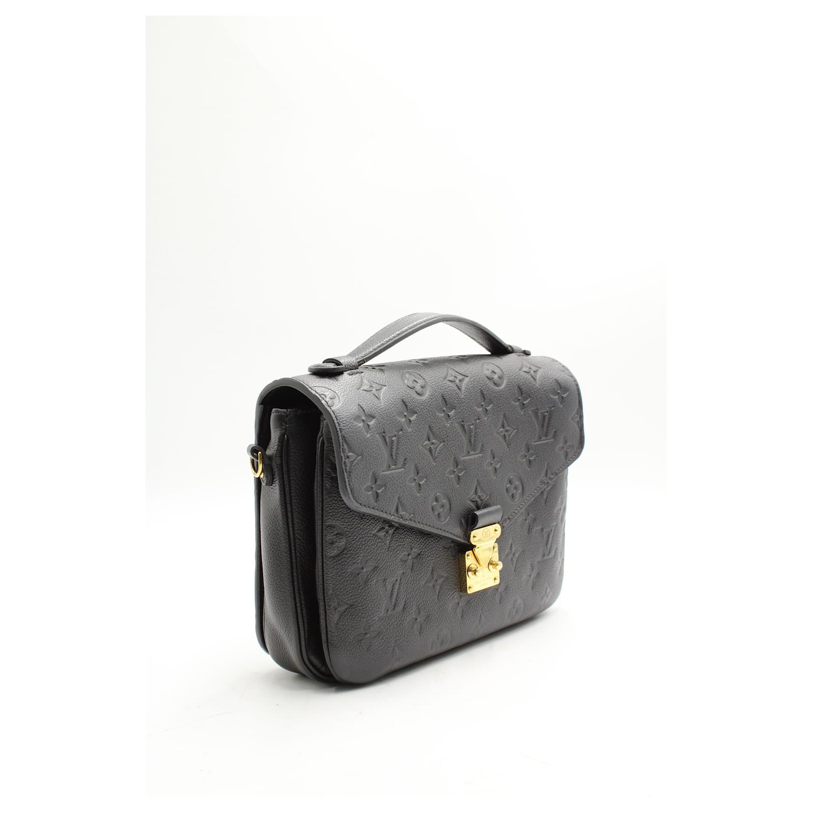 Louis Vuitton Black Pochette Metis in Monogram Empreinte Leather ref.662154  - Joli Closet