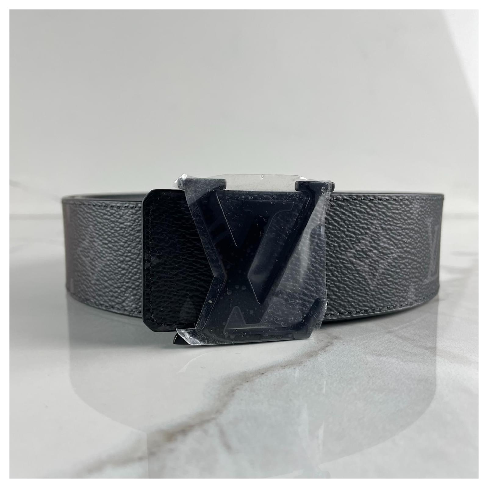 Louis Vuitton LV Initiales 40mm Matte Black Belt Grey Monogram Eclipse. Size 95 cm