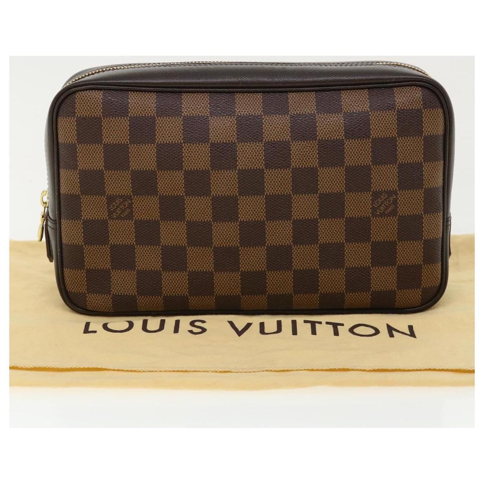 Louis-Vuitton-Damier-Trousse-Toilette-Pouch-Clutch-Bag-N47623