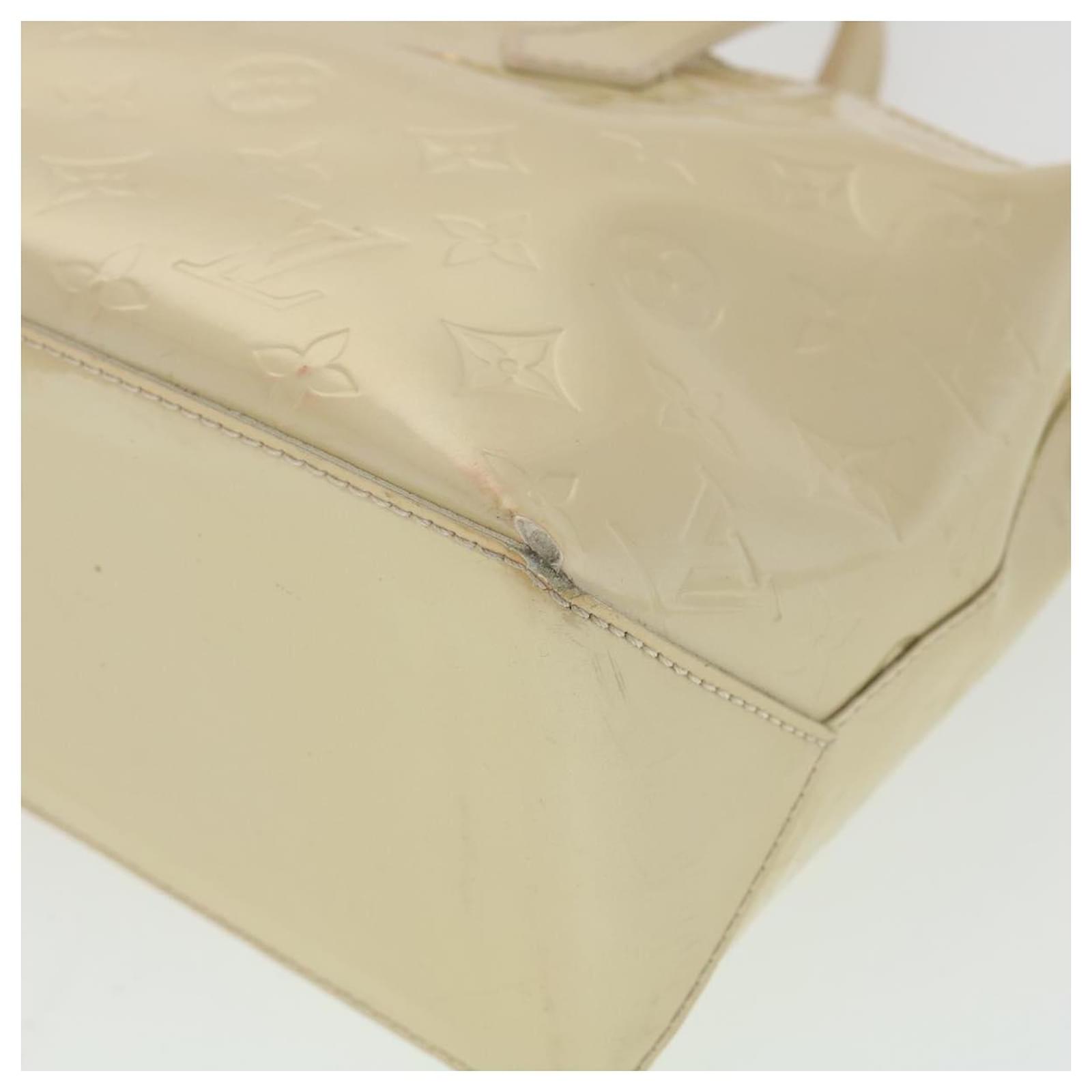 Louis Vuitton Monogram Vernis Wilshire PM M91452 Beige Leather Patent  leather ref.911196 - Joli Closet