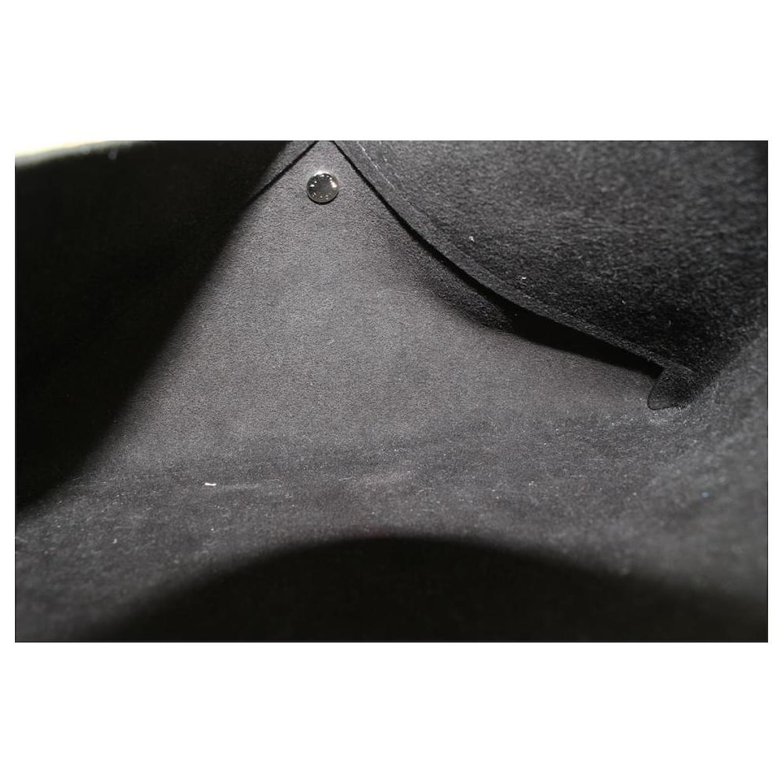 Louis Vuitton Leather Pochette Kirigami Trio Set ref.664686 - Joli Closet