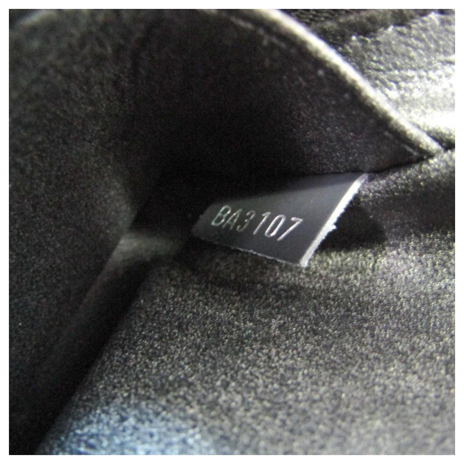 Louis Vuitton Trousse de Toilette Black Cloth ref.755463 - Joli Closet