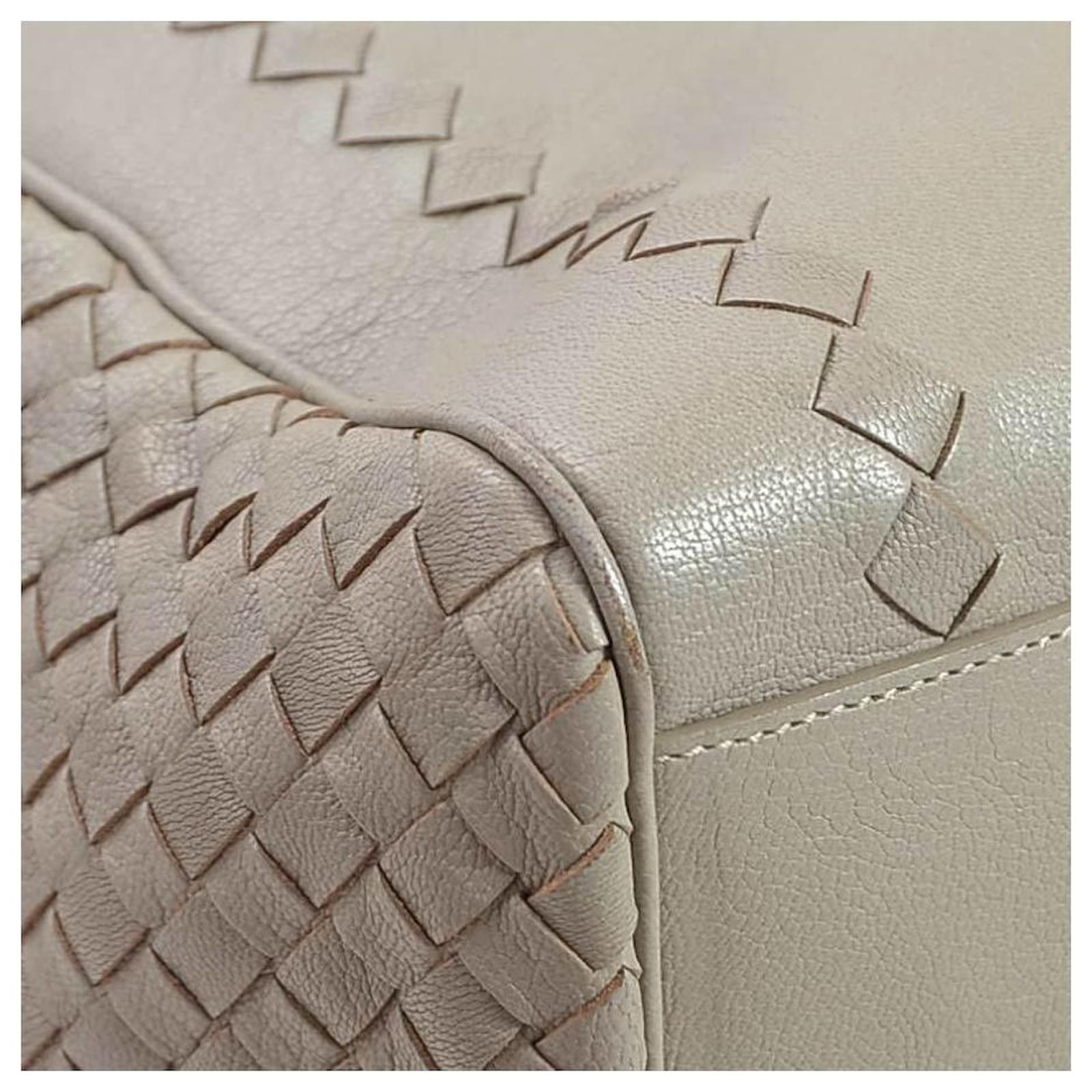 Bottega Veneta Intrecciato Grey Leather ref.666983 - Joli Closet