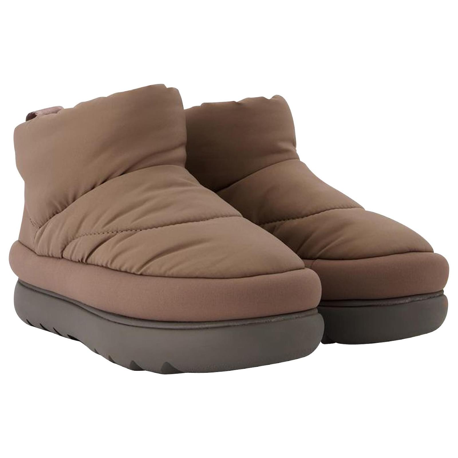 ugg boots classic maxi mini