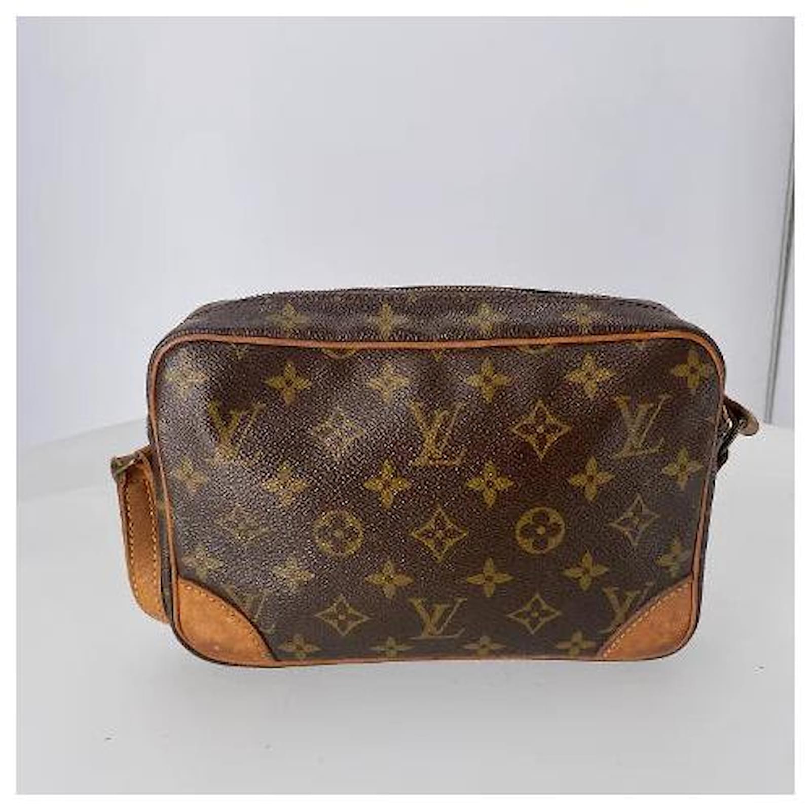 Brown Coated Canvas Louis Vuitton Trocadero Cloth ref.668704