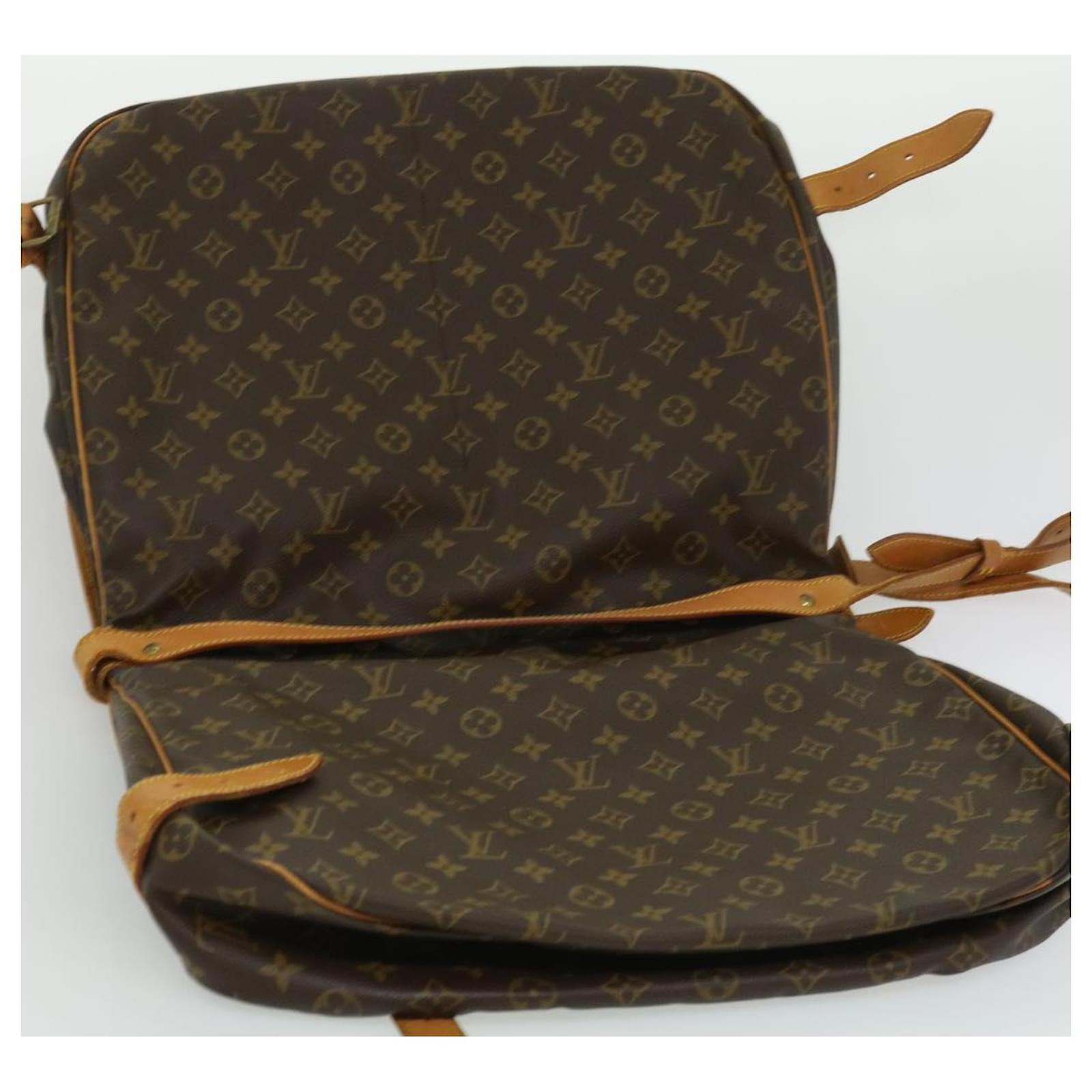 Louis Vuitton Monogram Saumur 43 Shoulder Bag M42252 LV Auth ro431 Cloth  ref.669190 - Joli Closet