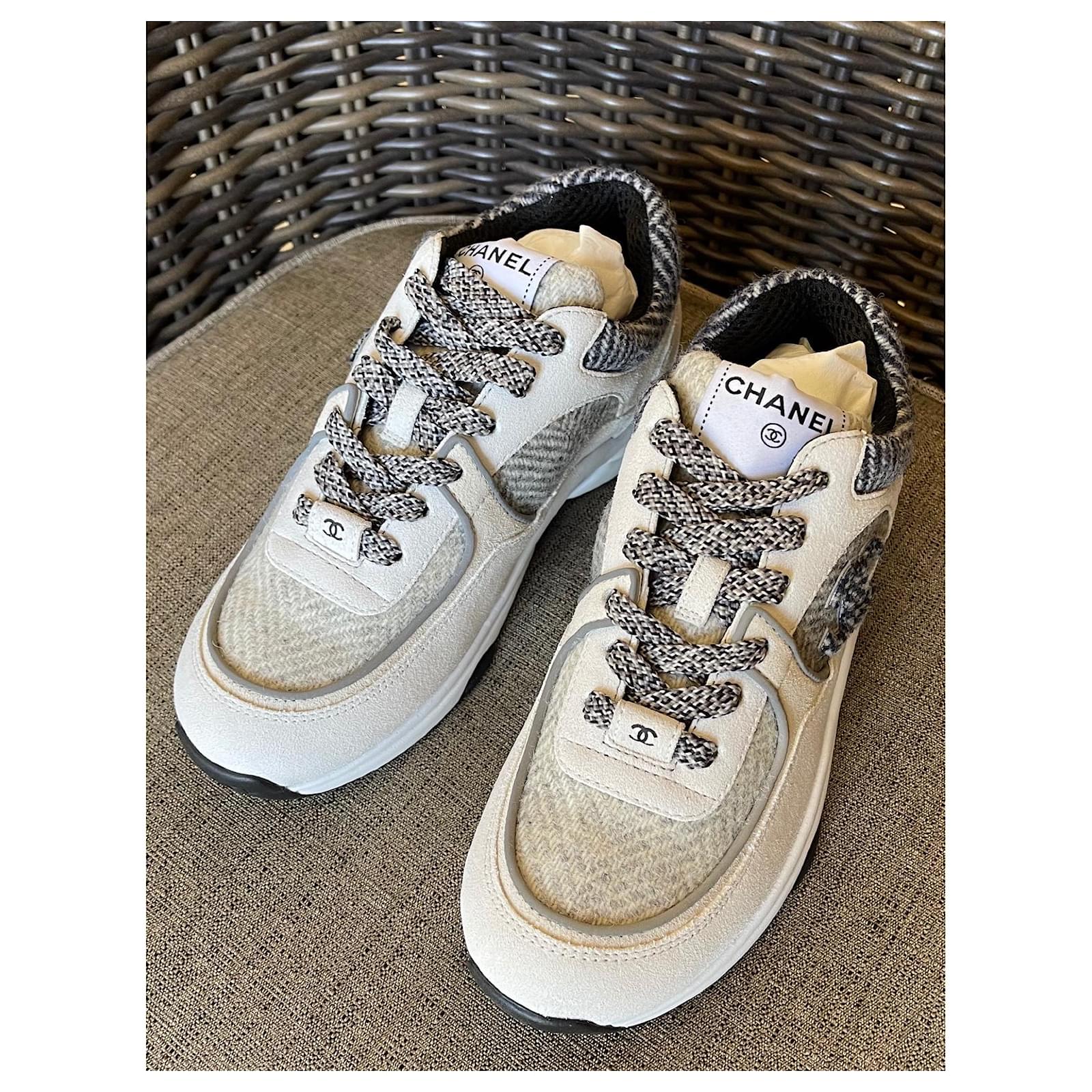 CHANEL Sneakers Trainer