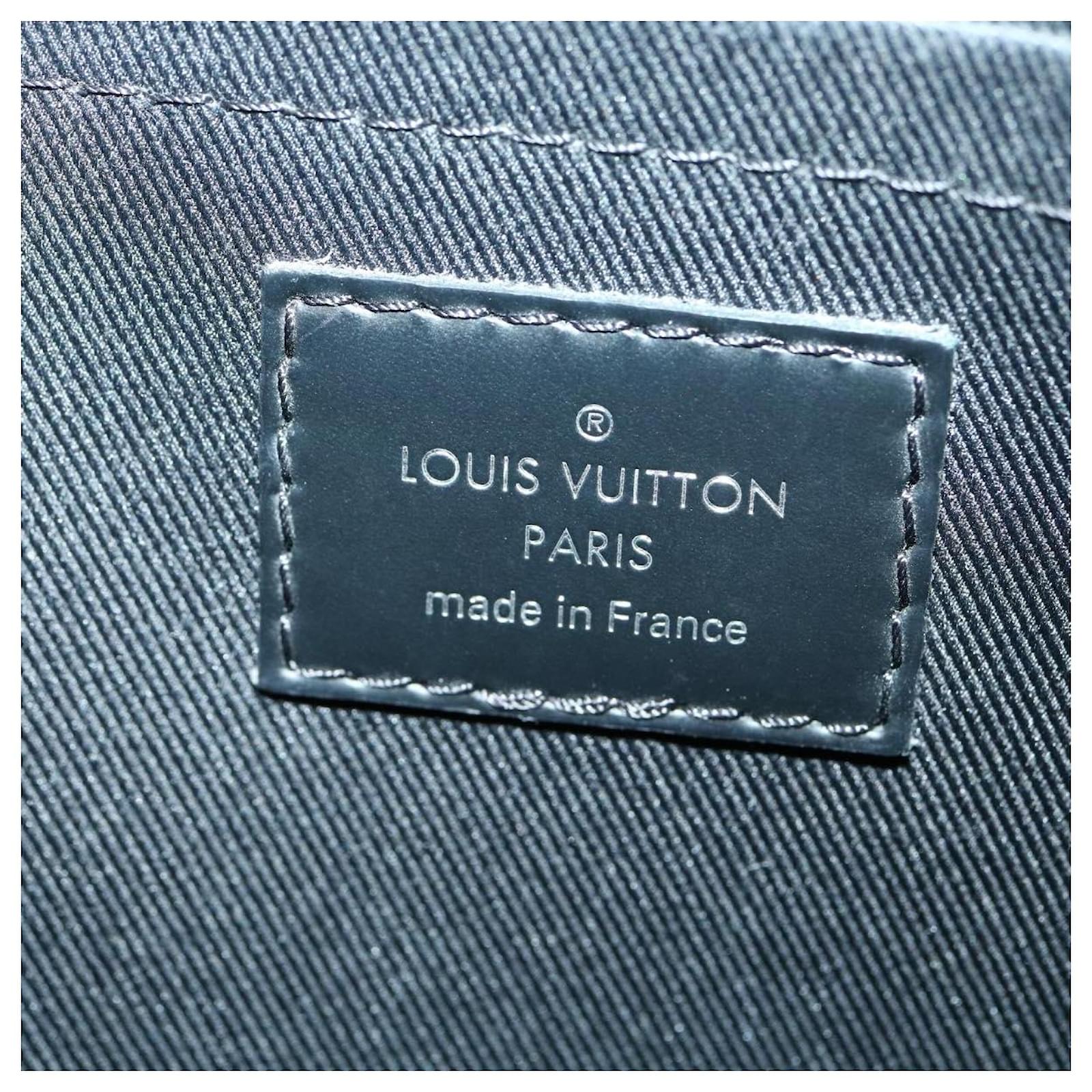 LOUIS VUITTON Monogram Eclipse Pochette Discovery Clutch Bag M62291 Auth  w/Box