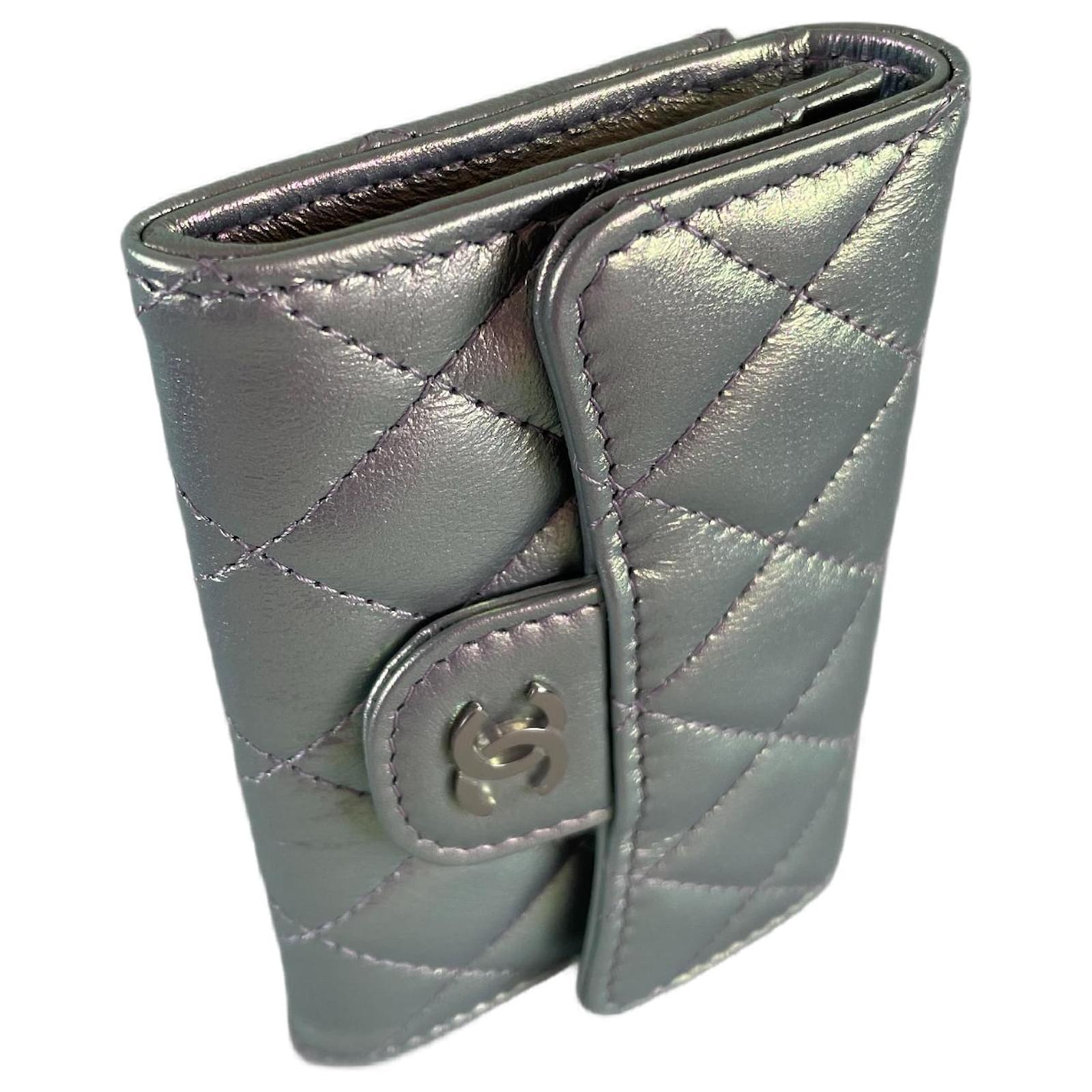 Yves Saint Laurent Black Chevron Quilted Grained Leather Envelope Wallet -  Yoogi's Closet